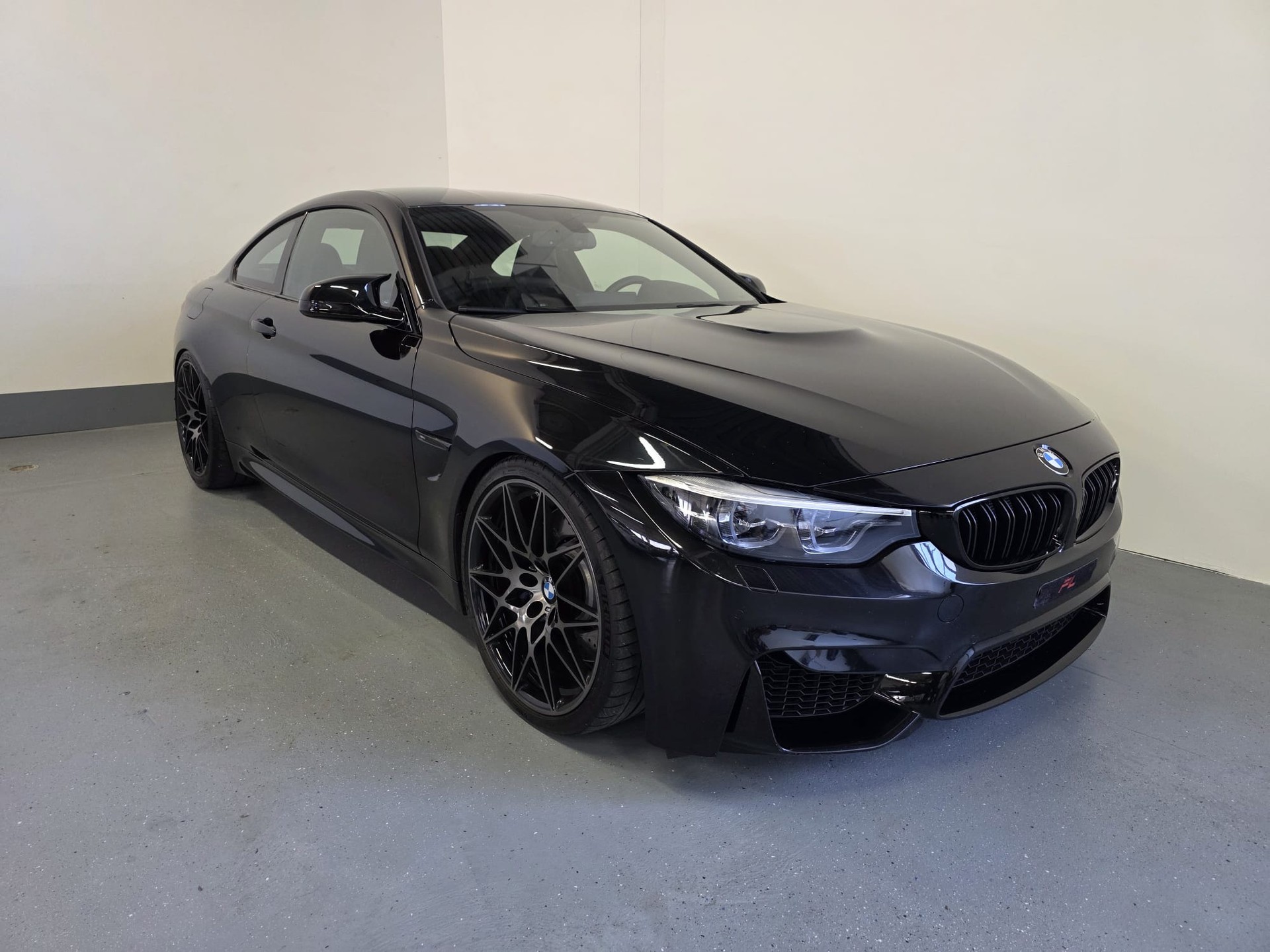 BMW M4 Coupé Competition DKG-image-2