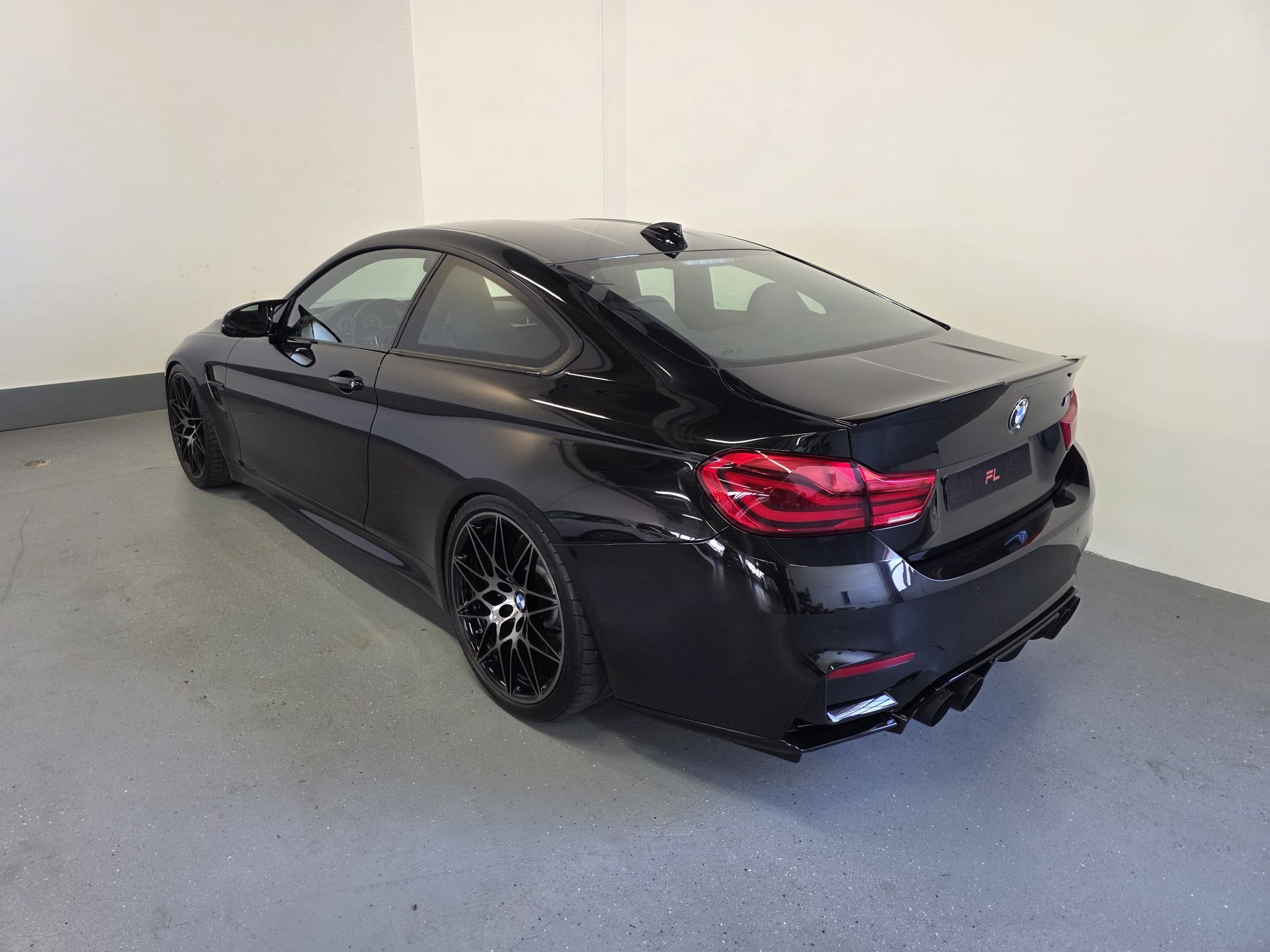 BMW M4 Coupé Competition DKG-image-9