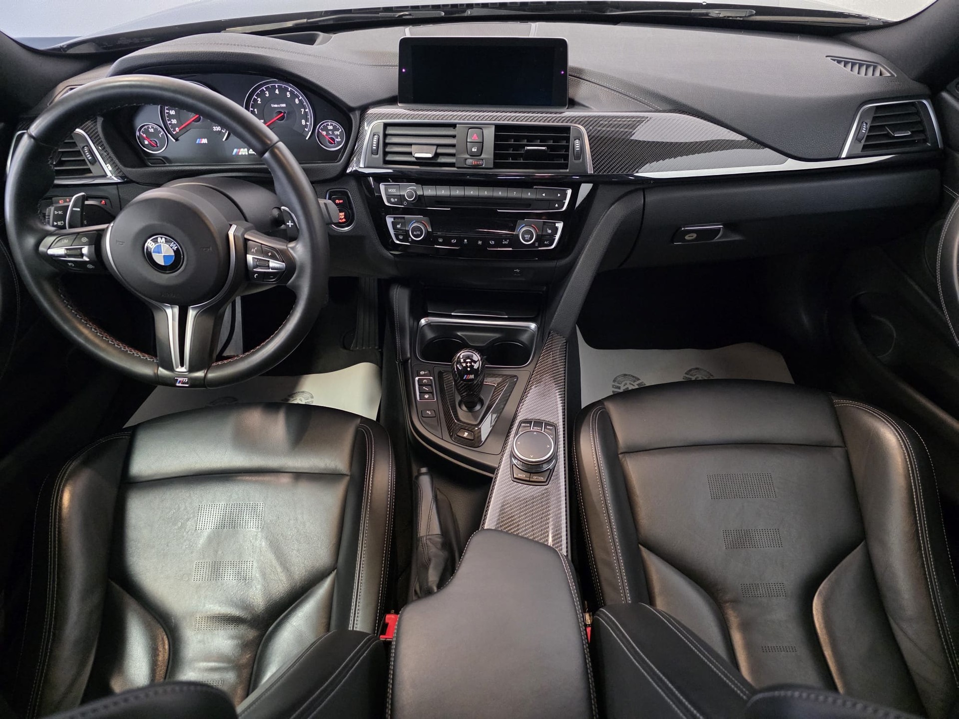 BMW M4 Coupé Competition DKG-image-15