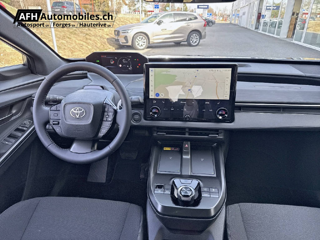 TOYOTA C-HR+ Style AWD-image-13