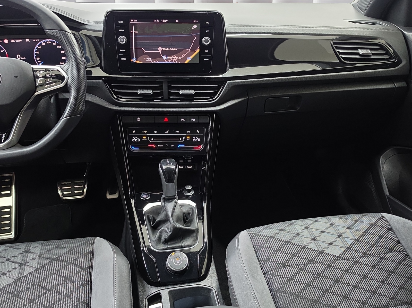 VW T-Roc 2.0 TSI R-Line DSG 4motion-image-9