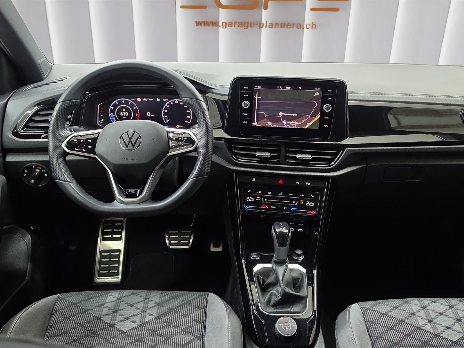 VW T-Roc 2.0 TSI R-Line DSG 4motion-image-8