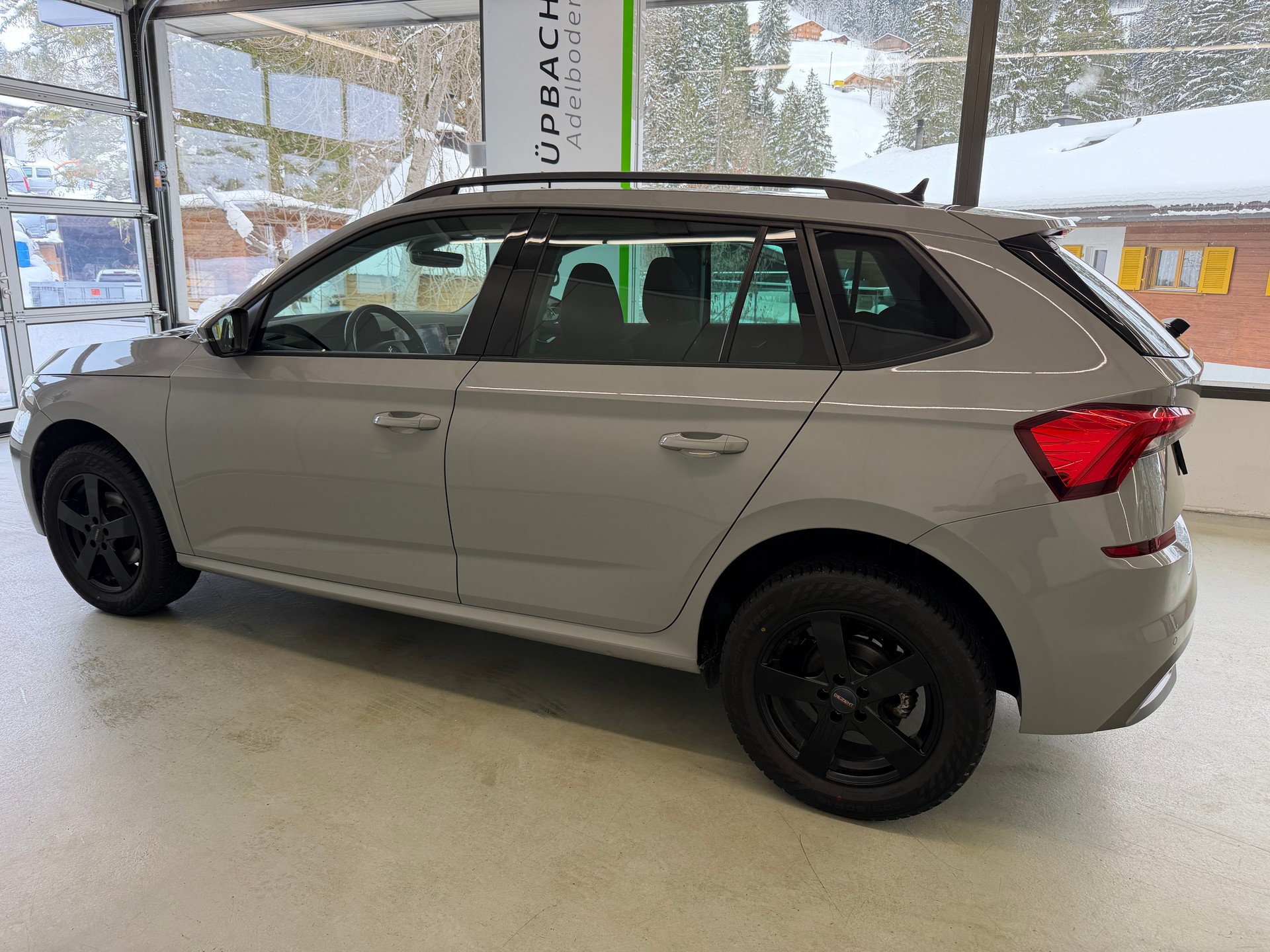 SKODA Kamiq 1.0 TSI Ambition DSG-image-6