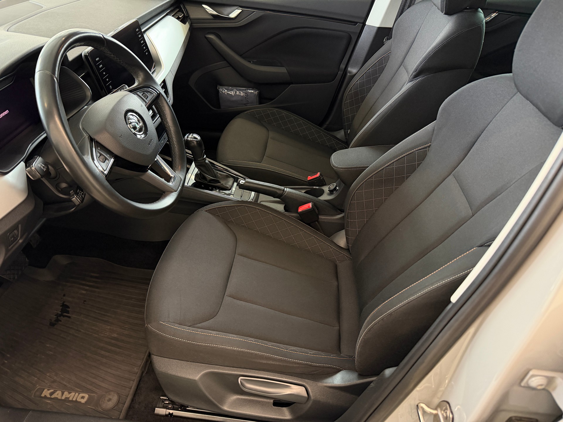 SKODA Kamiq 1.0 TSI Ambition DSG-image-10