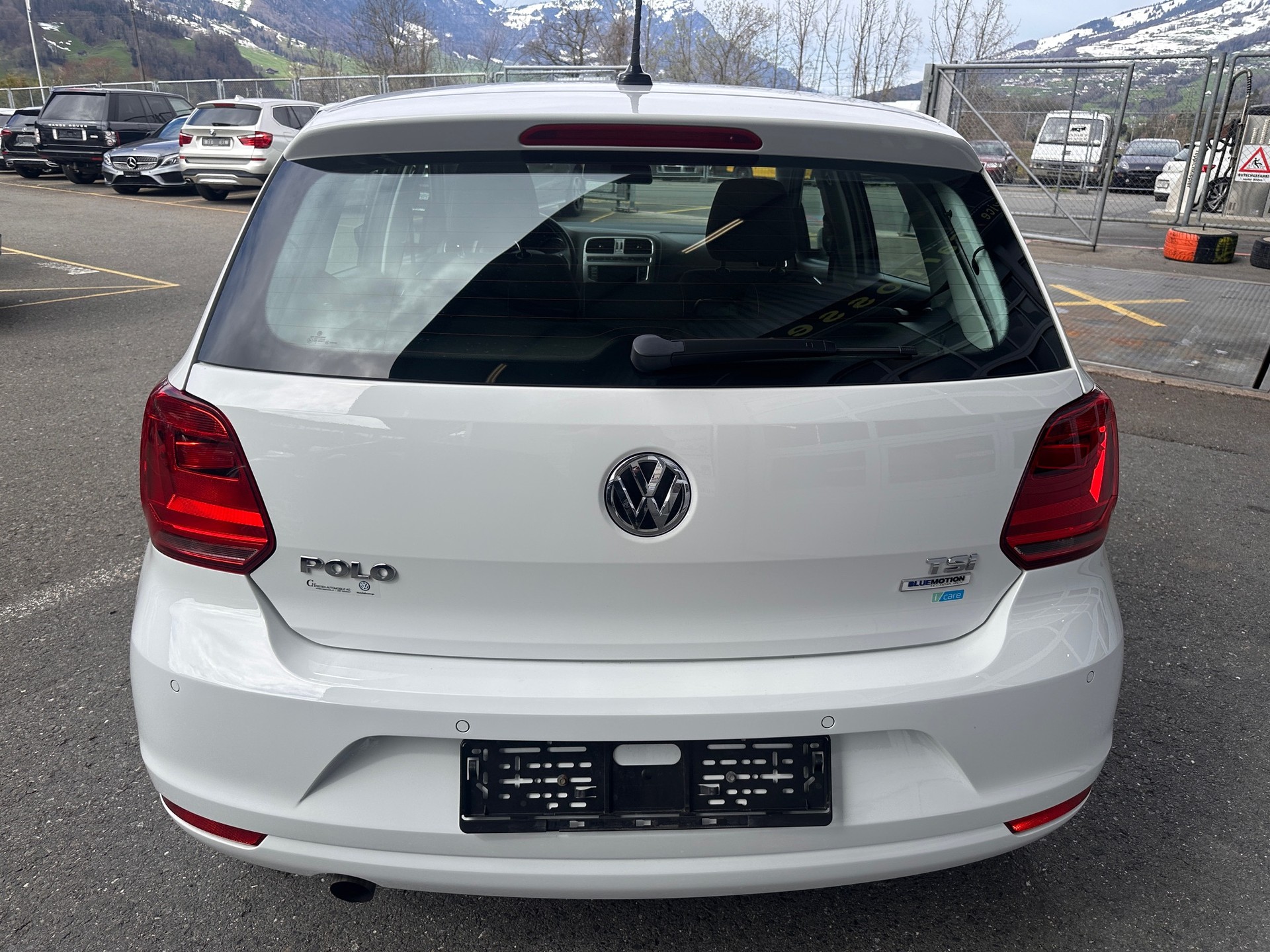 VW Polo 1.2 TSI BMT Lounge DSG** AUS ERSTER HAND** WIE AUS SCHAUFENSTER TOP ZUSTAND** LÜCKENLOSER SERVICE HEFT**-image-3