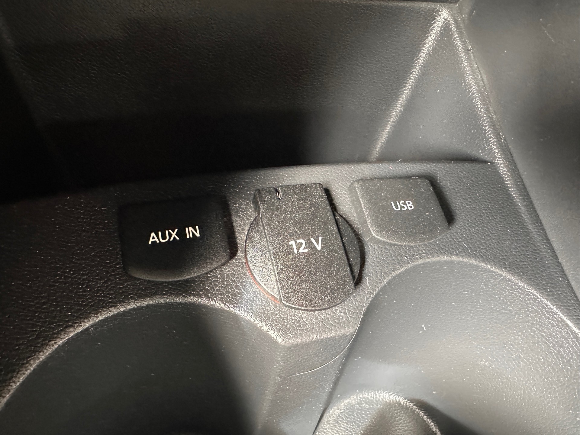 VW Polo 1.2 TSI BMT Lounge DSG** AUS ERSTER HAND** WIE AUS SCHAUFENSTER TOP ZUSTAND** LÜCKENLOSER SERVICE HEFT**-image-12