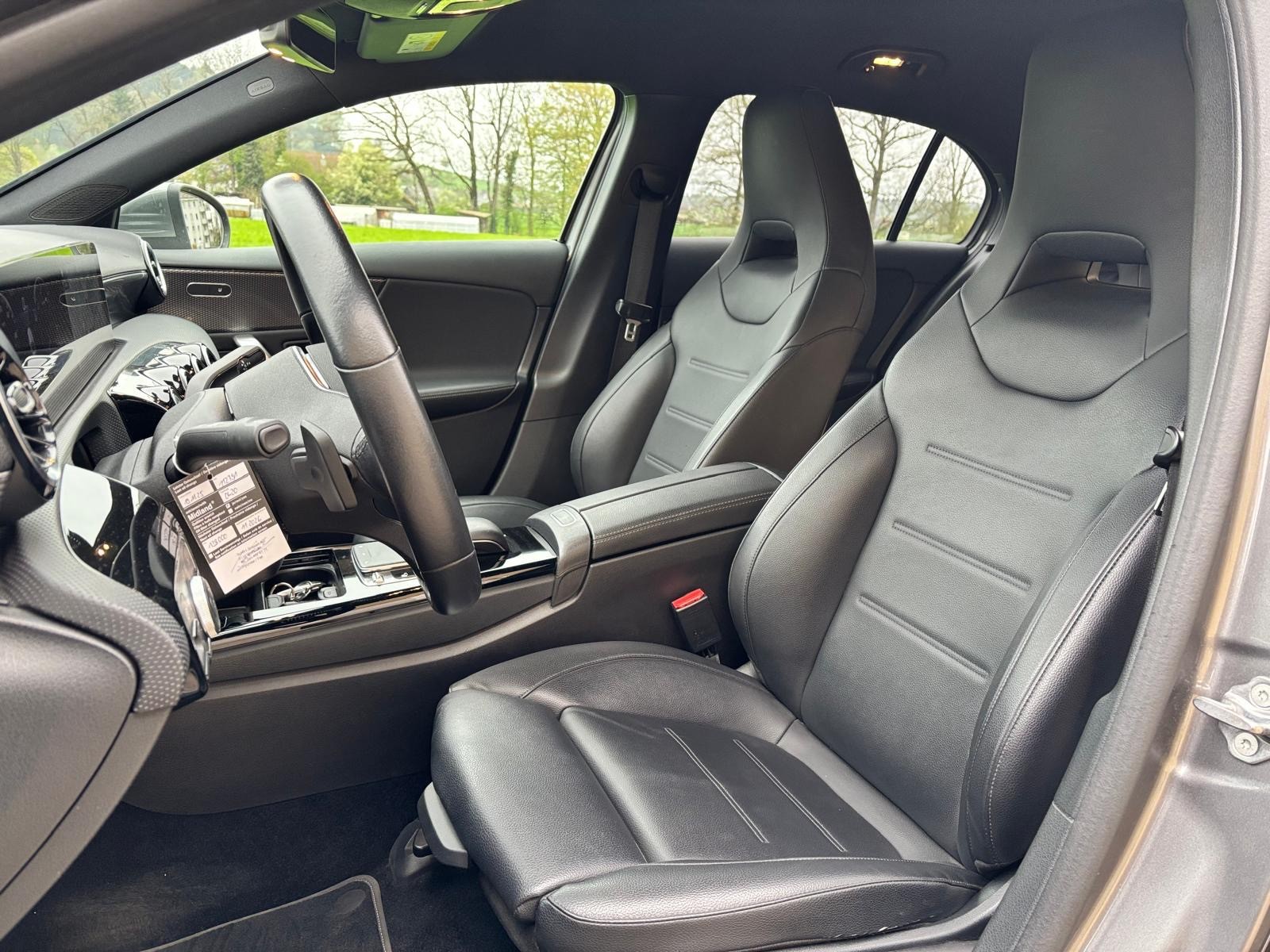 MERCEDES-BENZ A 180 d-image-14