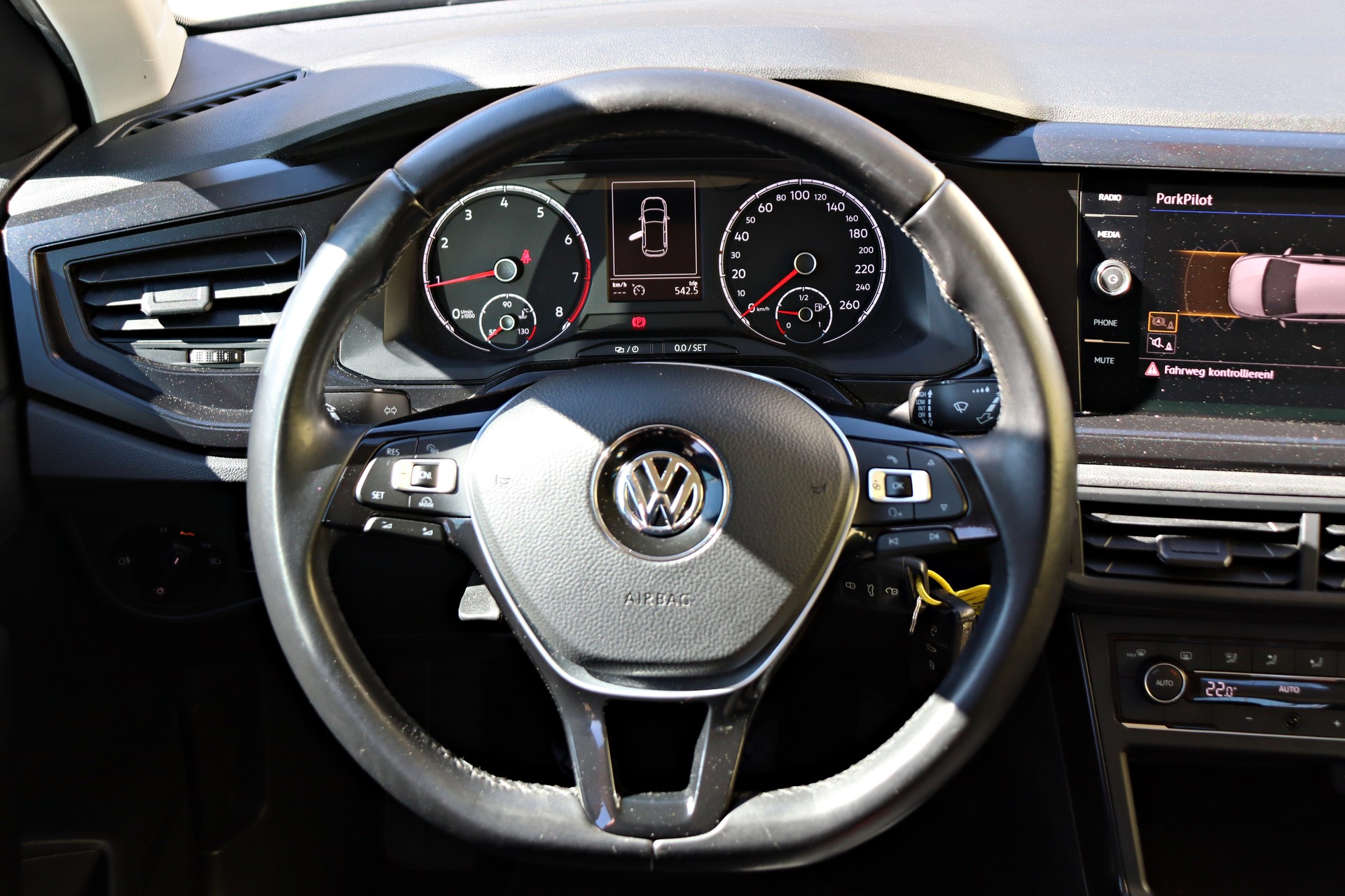 VW Polo 1.0 BMT Trendline-image-9