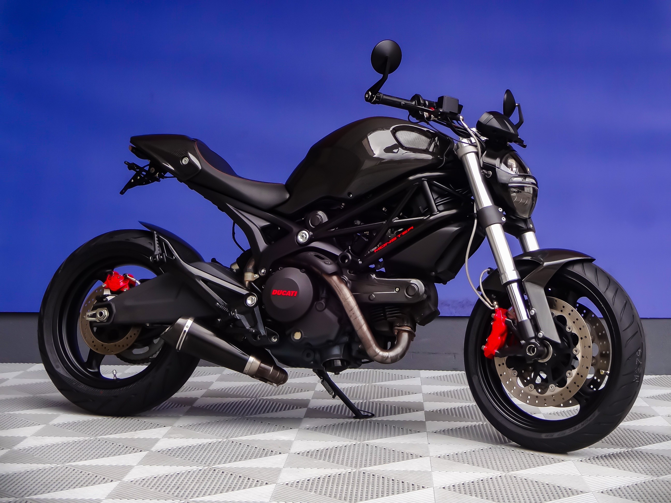 DUCATI MONSTER 696 - Occasionen kaufen | AutoScout24