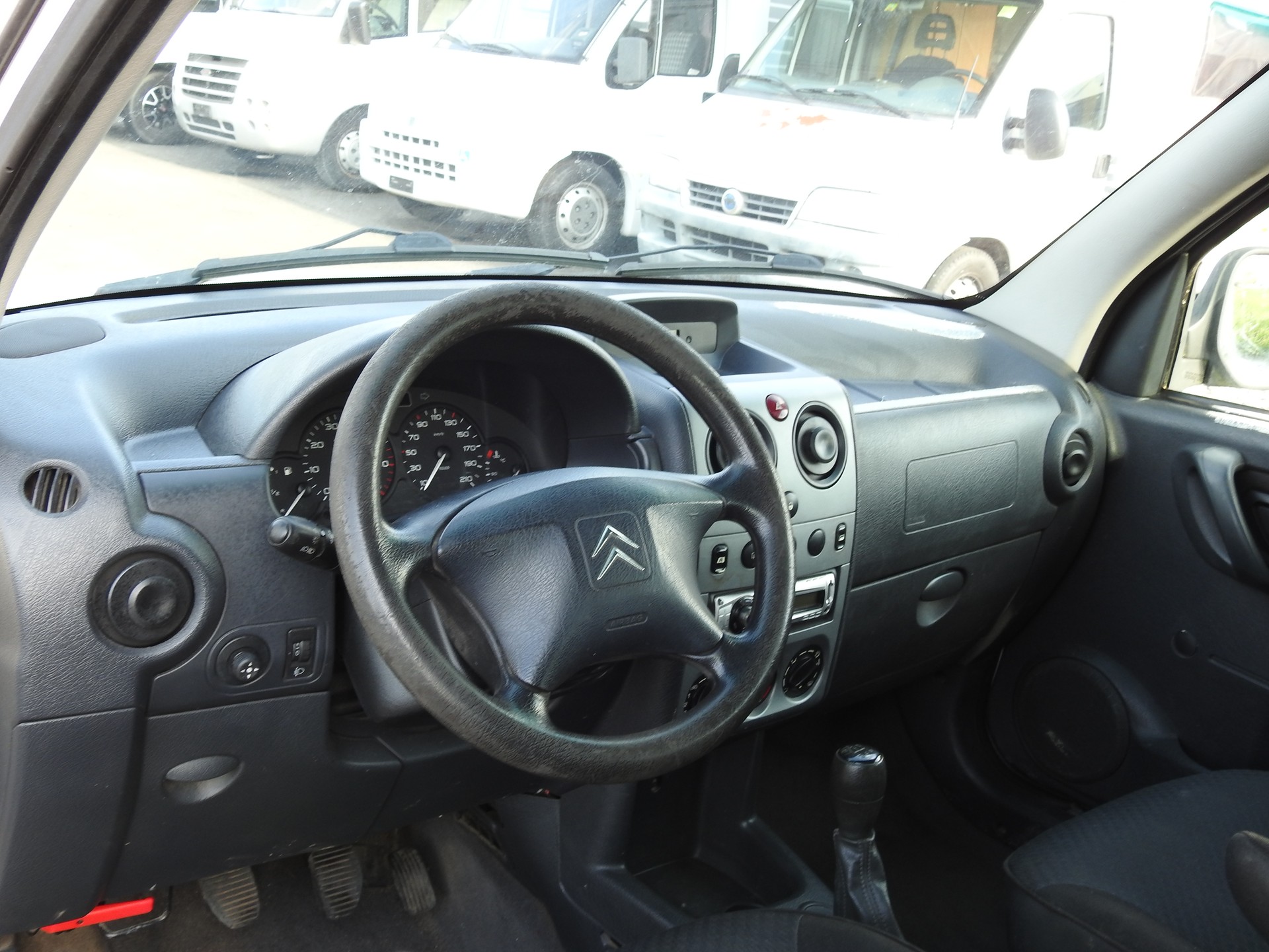 CITROEN Berlingo 1.6 HDi-image-11