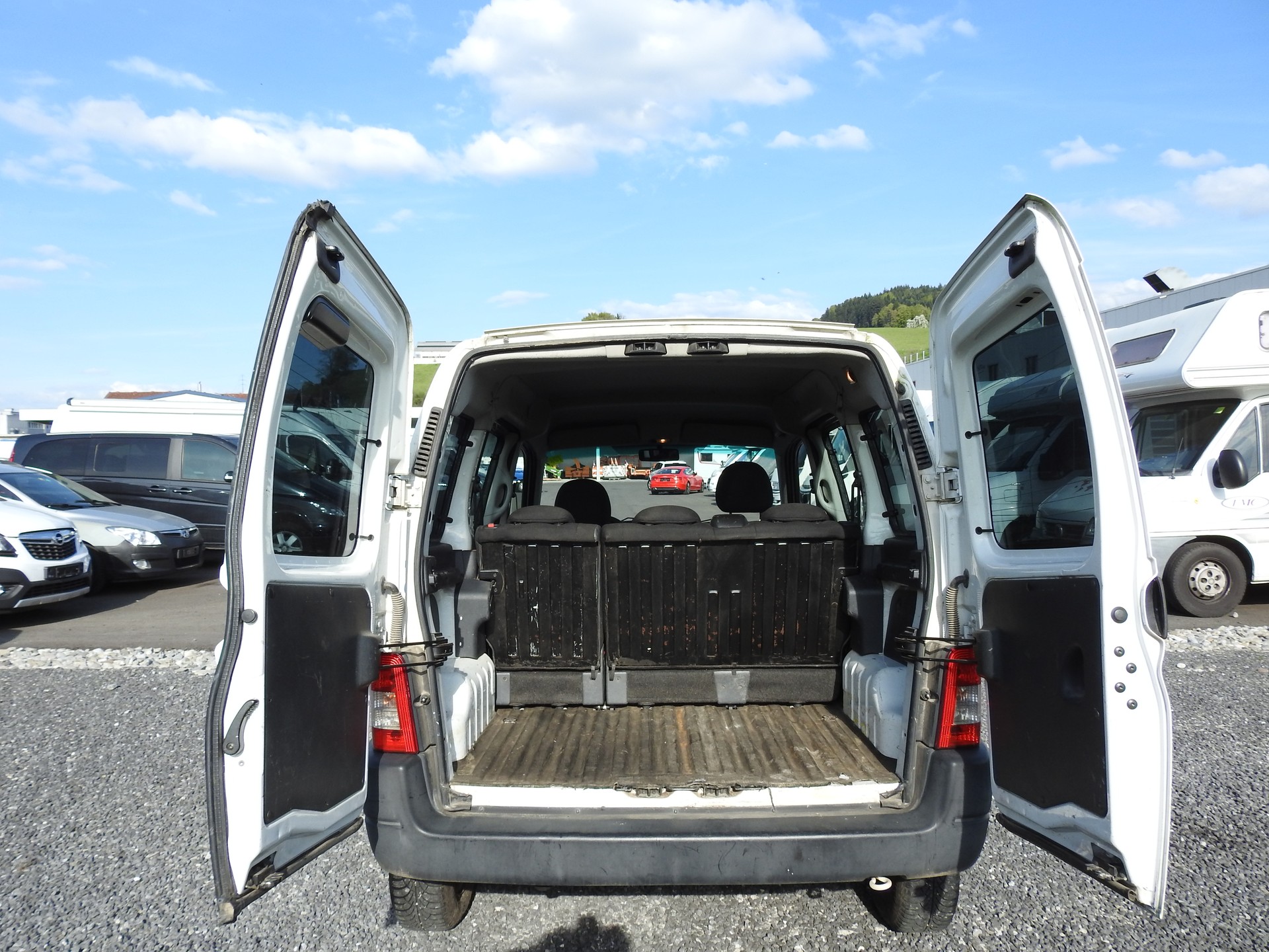 CITROEN Berlingo 1.6 HDi-image-12