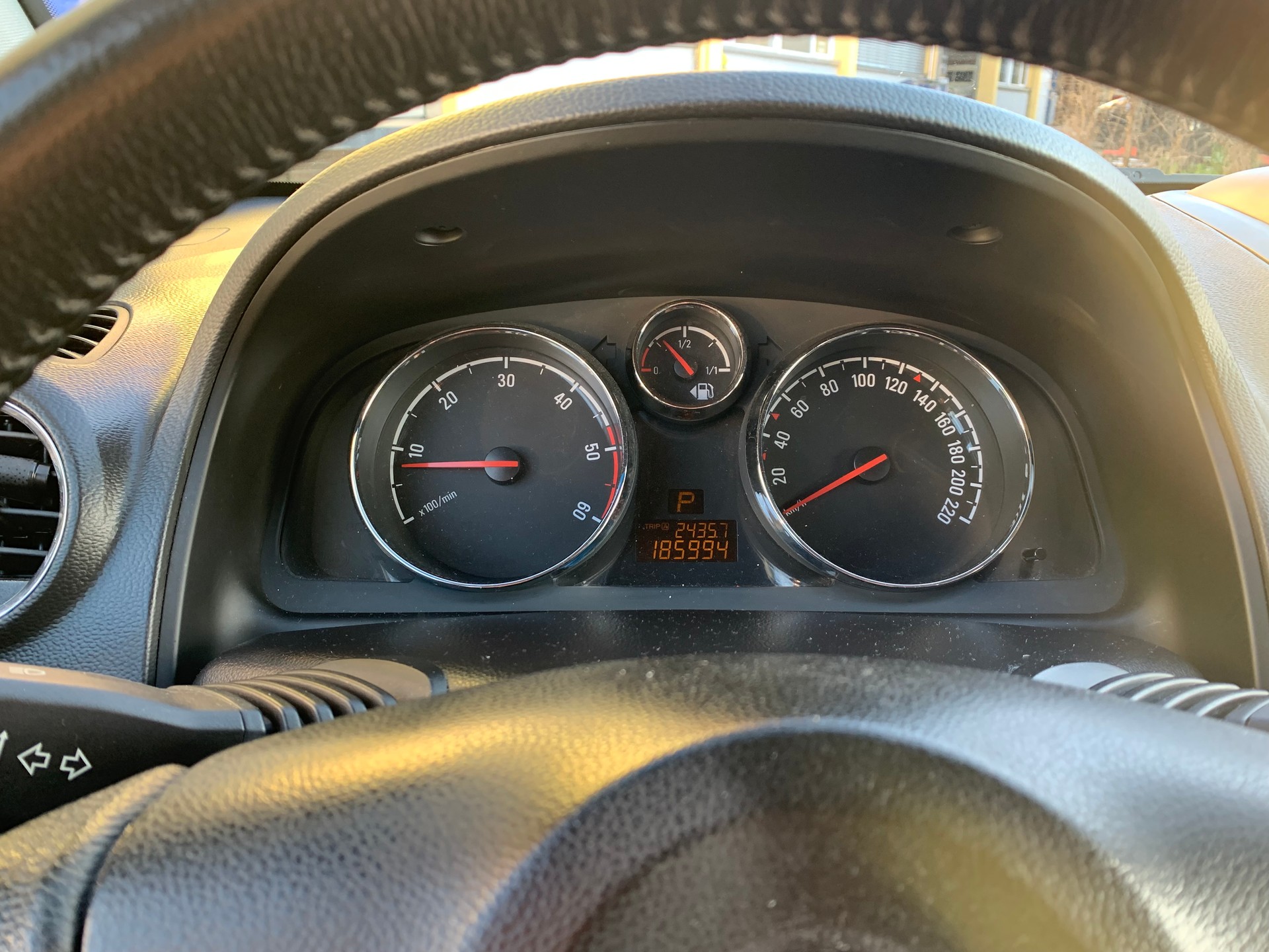OPEL Antara 2.2 CDTi Cosmo 4WD Automatic-image-14
