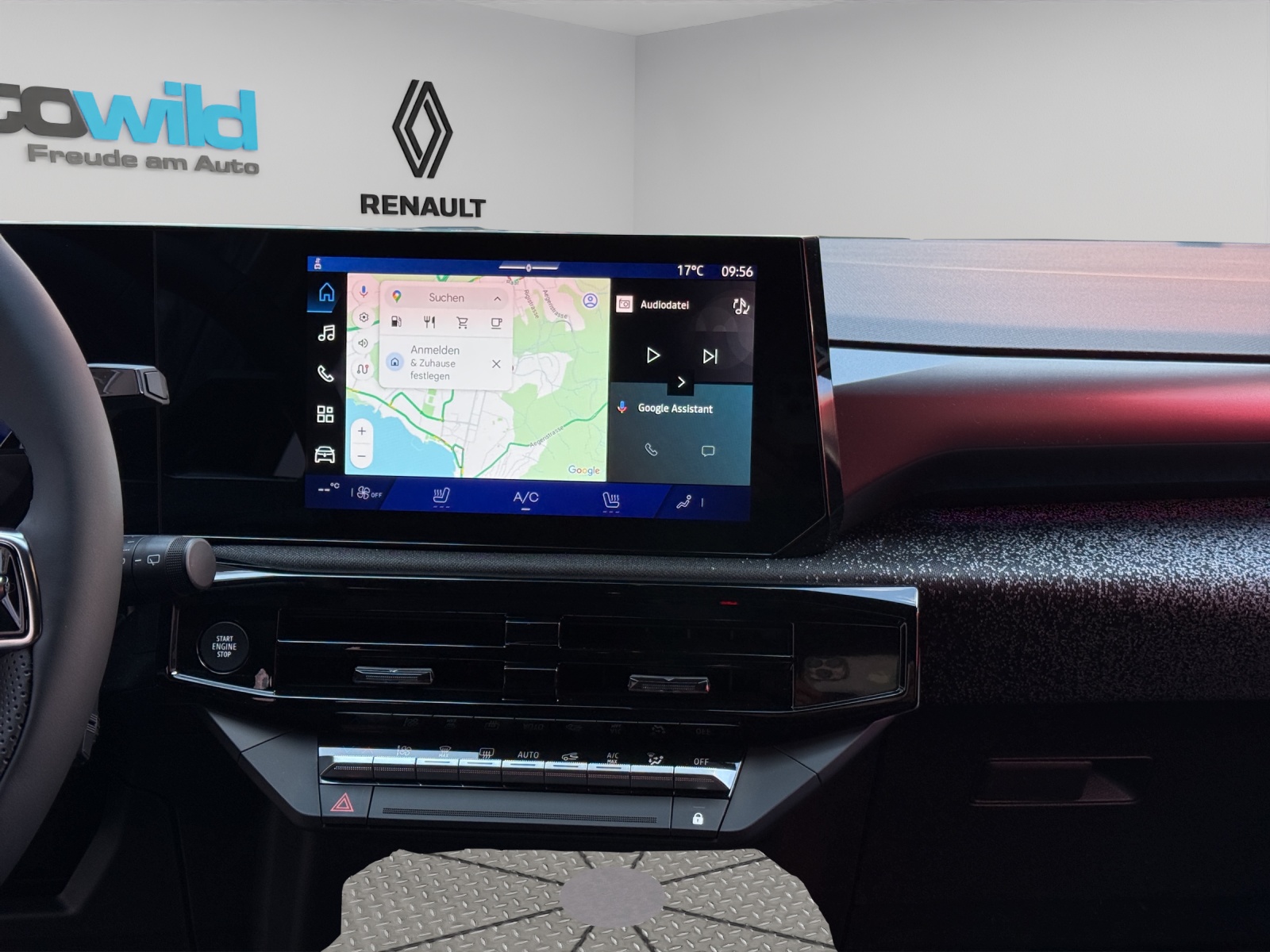RENAULT Clio 1.8 E-Tech Techno-image-9