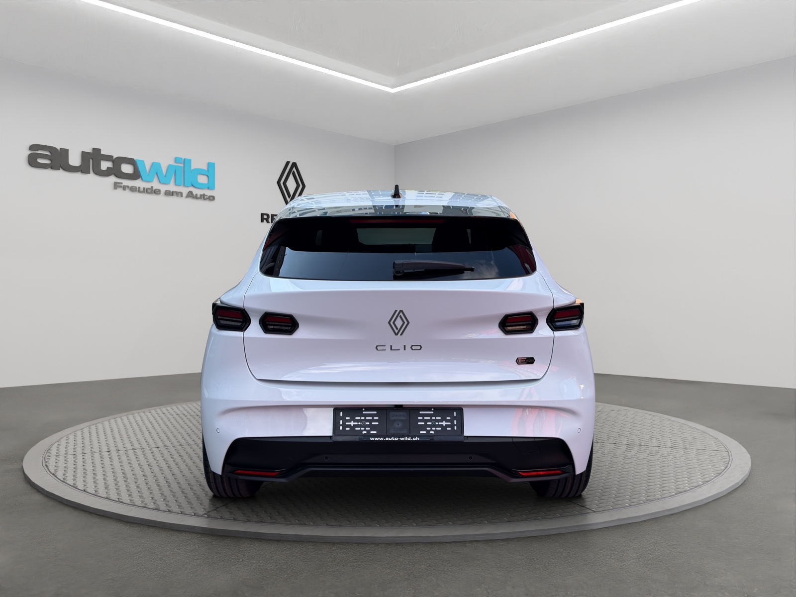 RENAULT Clio 1.8 E-Tech Techno-image-5