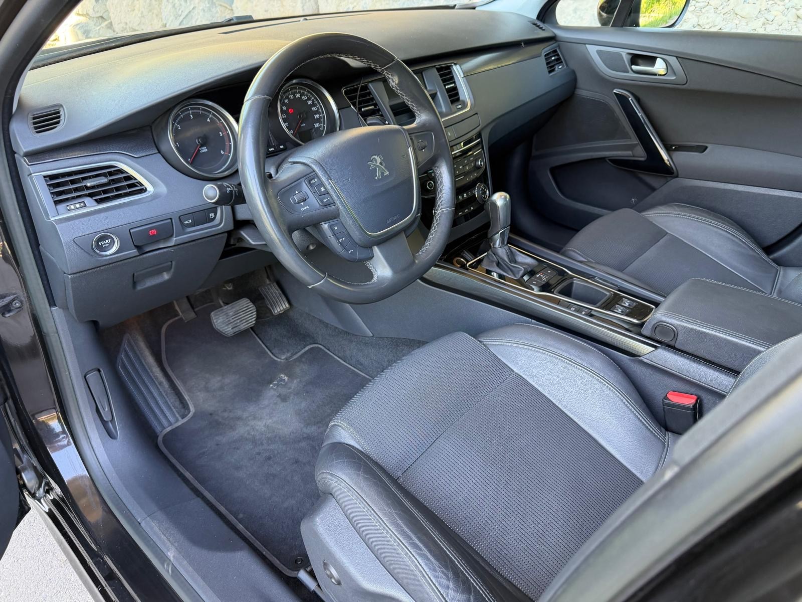 PEUGEOT 508 SW 2.0 HDI Style Automatic-image-6