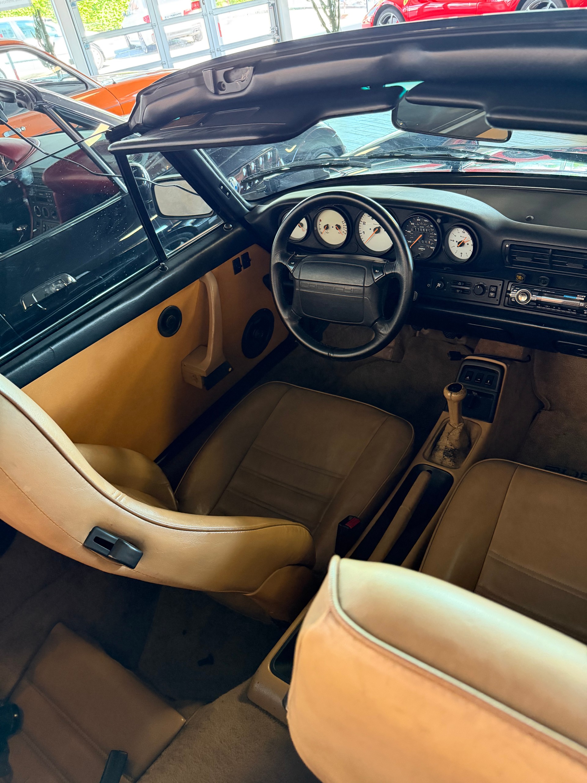 PORSCHE Carrera 2 Cabrio-image-5