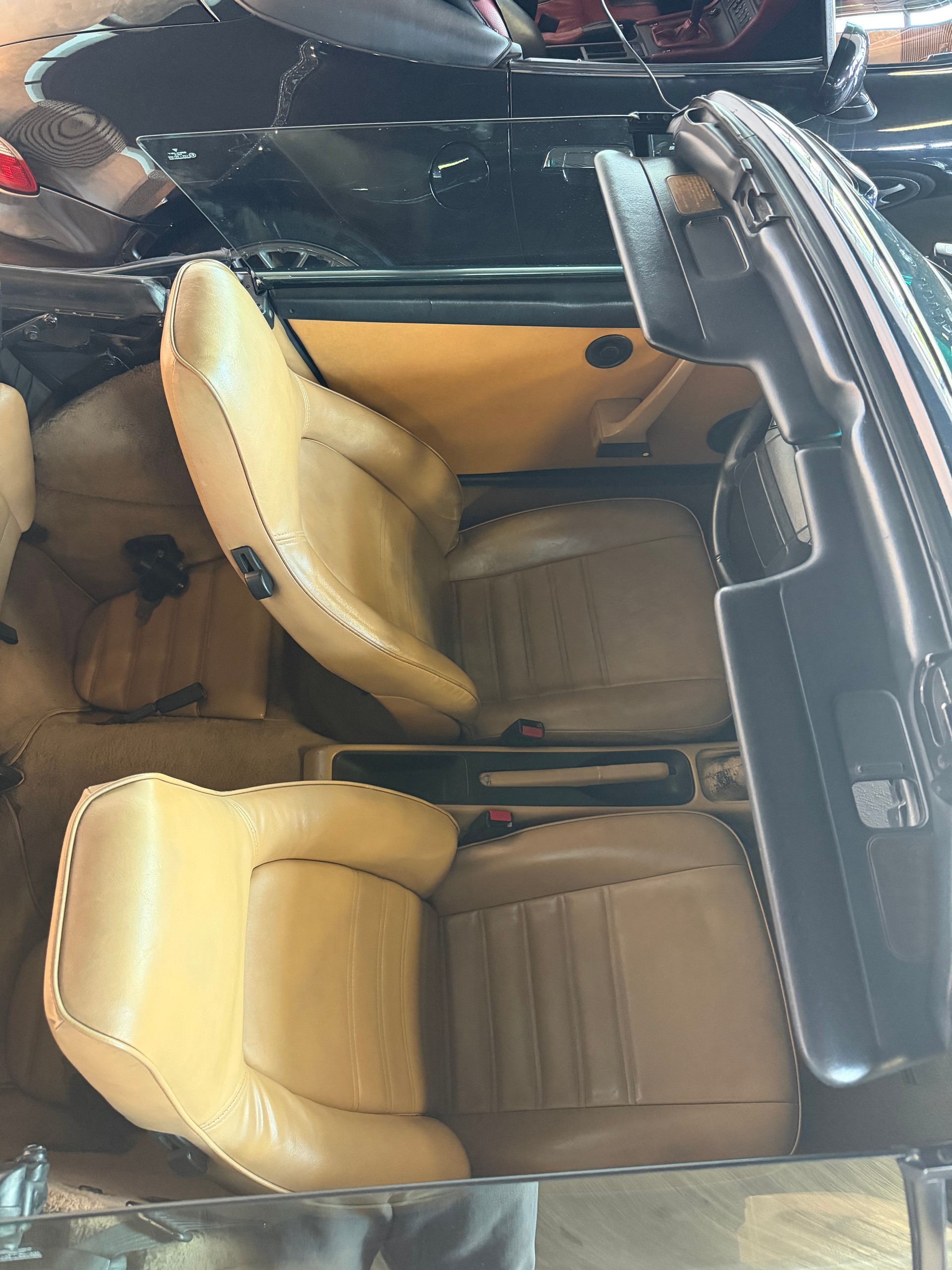 PORSCHE Carrera 2 Cabrio-image-6