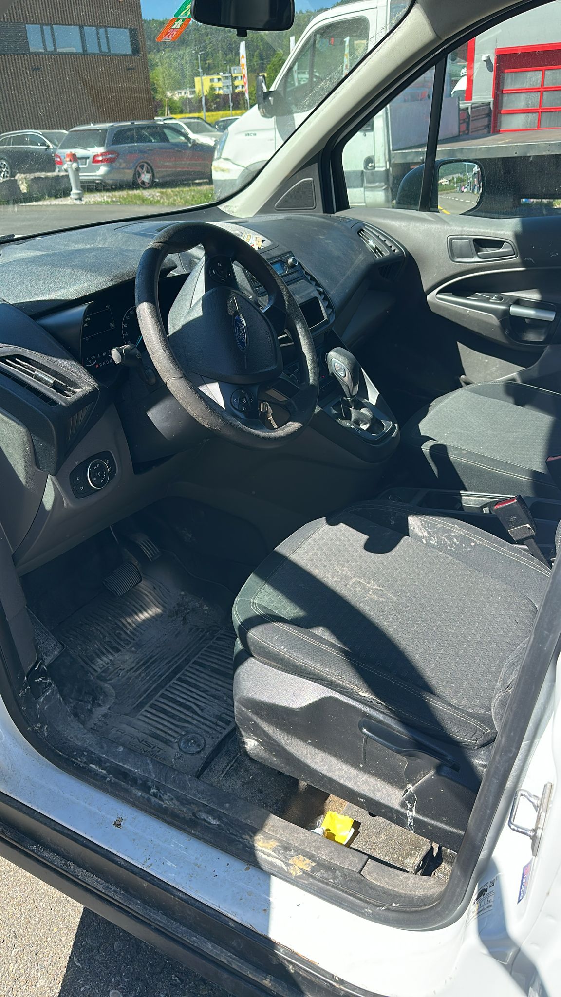 FORD Transit Connect Van T210 1.5 Eco Blue Ambiente A-image-6