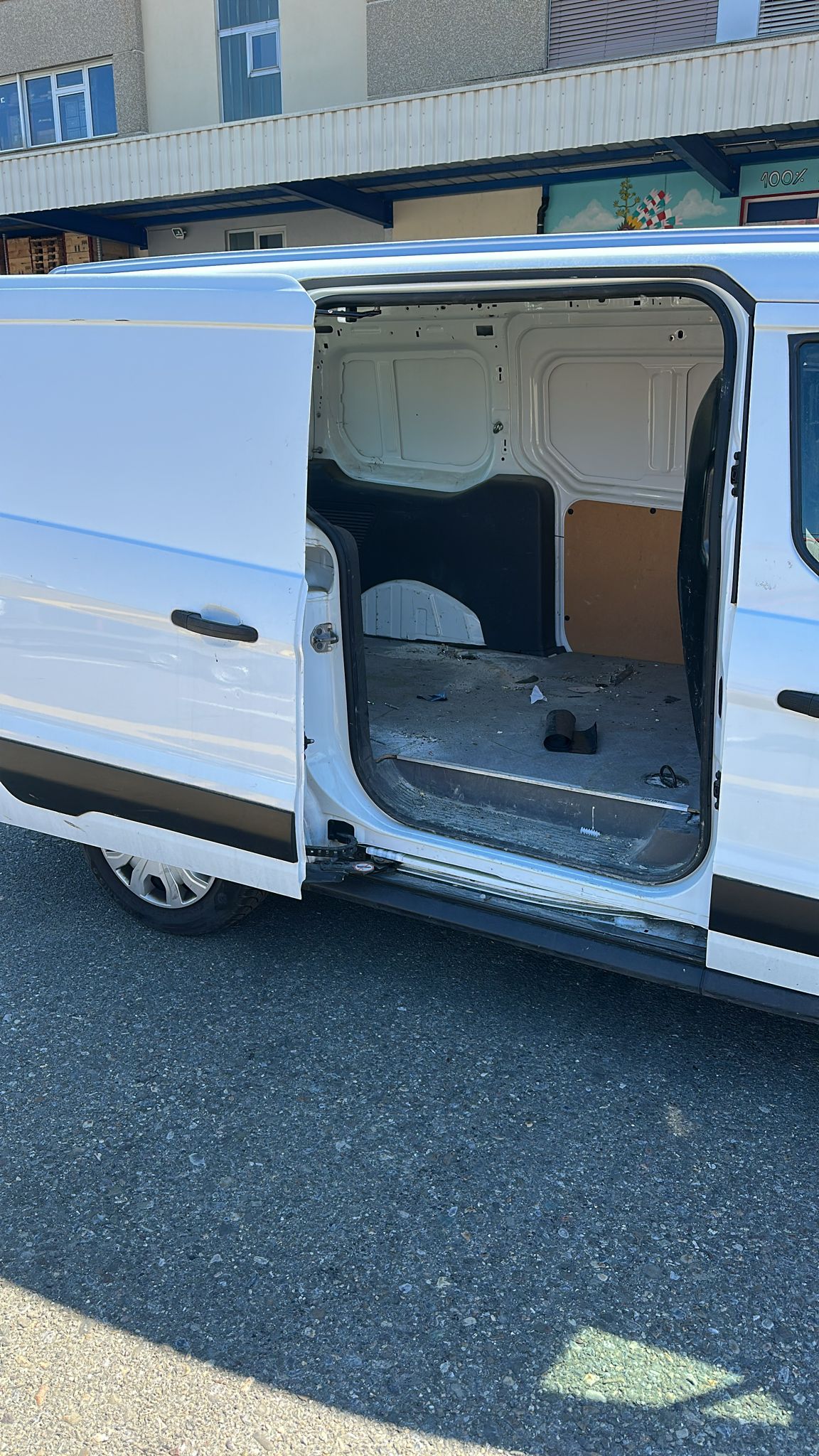 FORD Transit Connect Van T210 1.5 Eco Blue Ambiente A-image-5