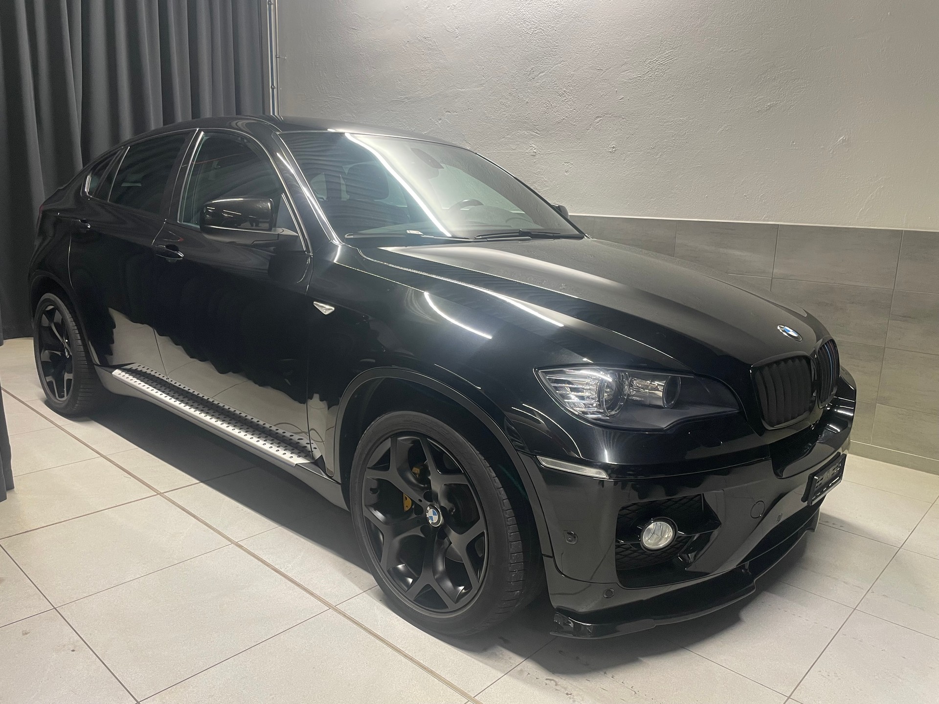BMW X6 xDrive 40d Steptronic (21)-image-0