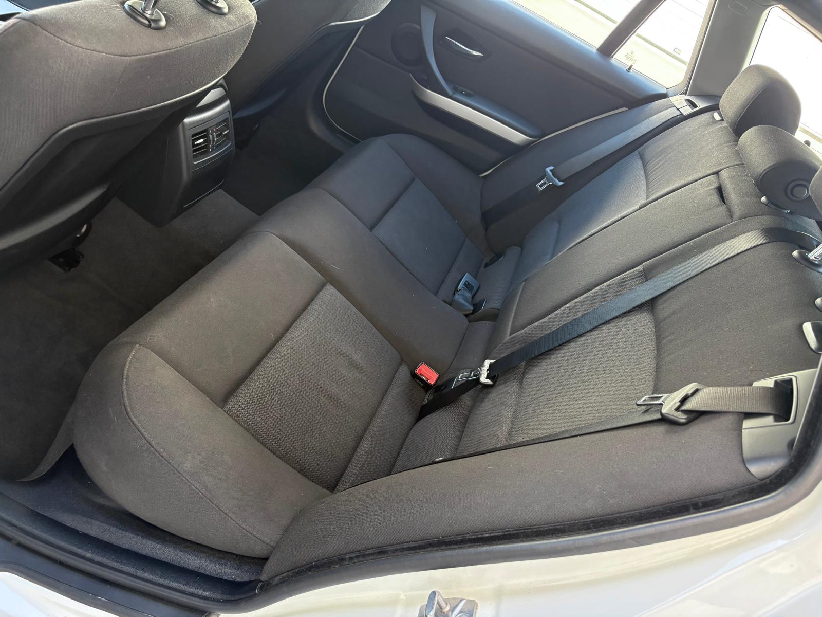 BMW 318i Touring Xenon PDC Alu-image-11
