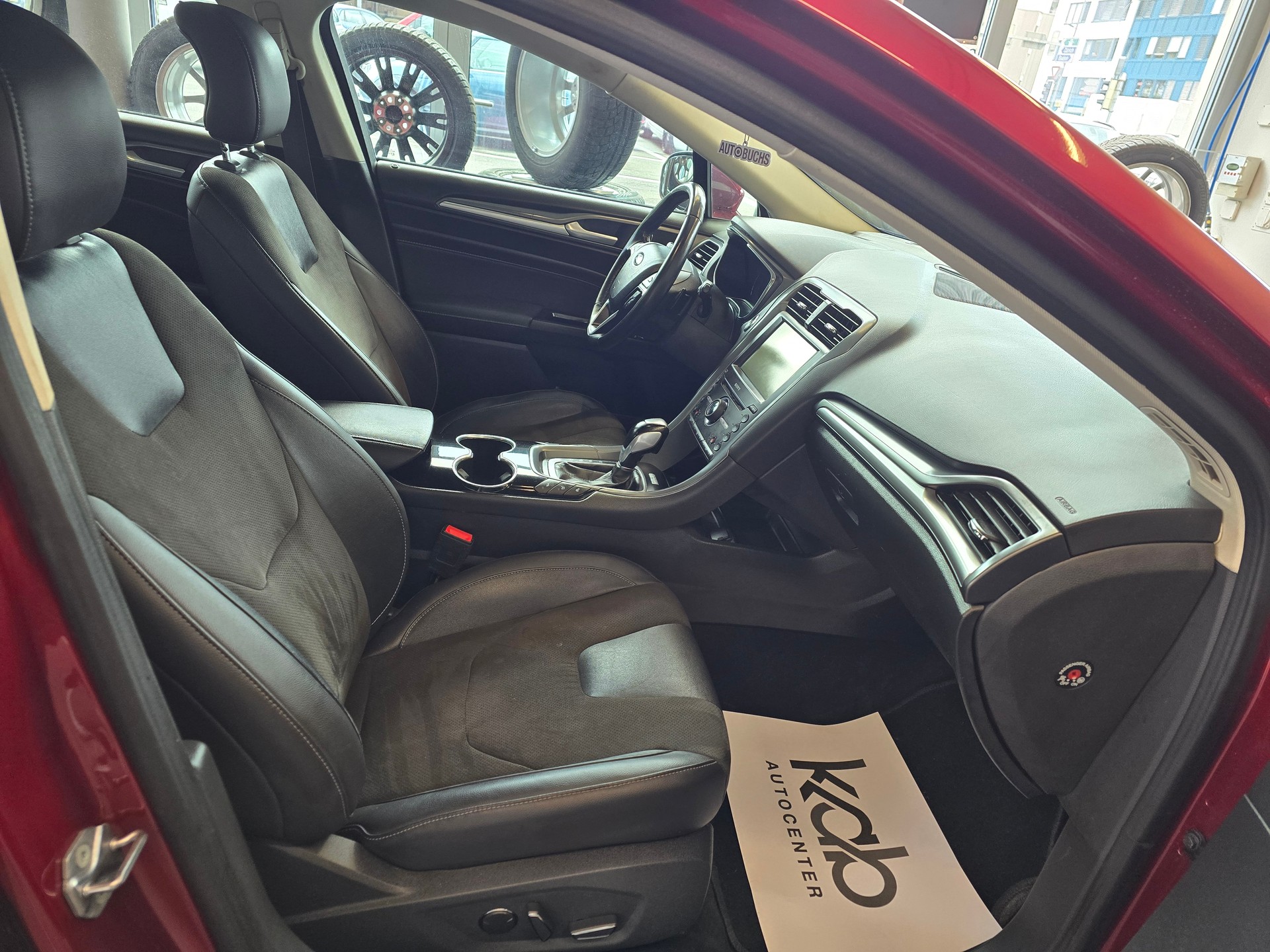 FORD Mondeo 2.0 TDCi Titanium AWD PowerShift-image-10