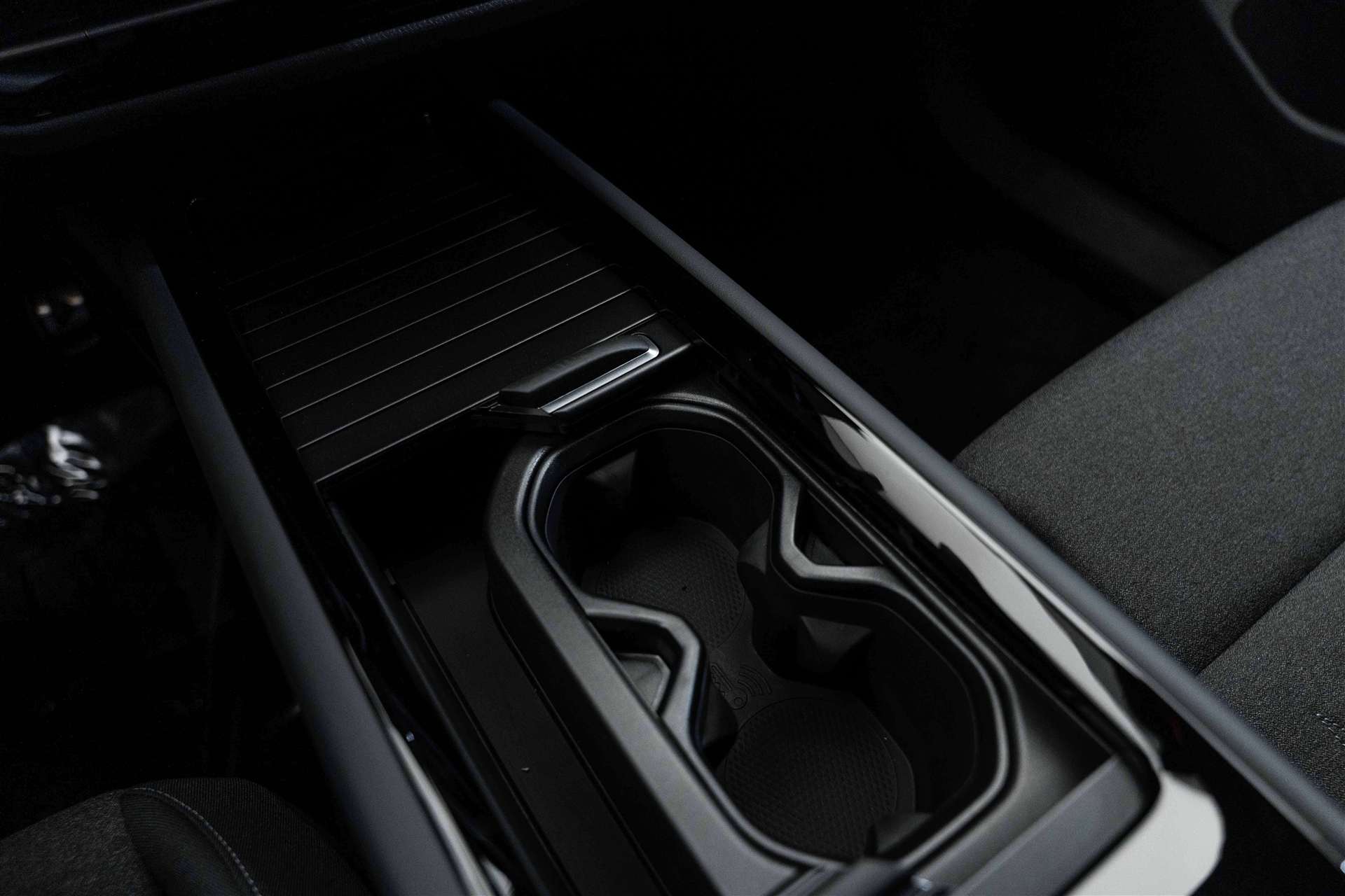 VW ID.7 Tourer Limited Edition 77kWh 285PS Automat-image-26