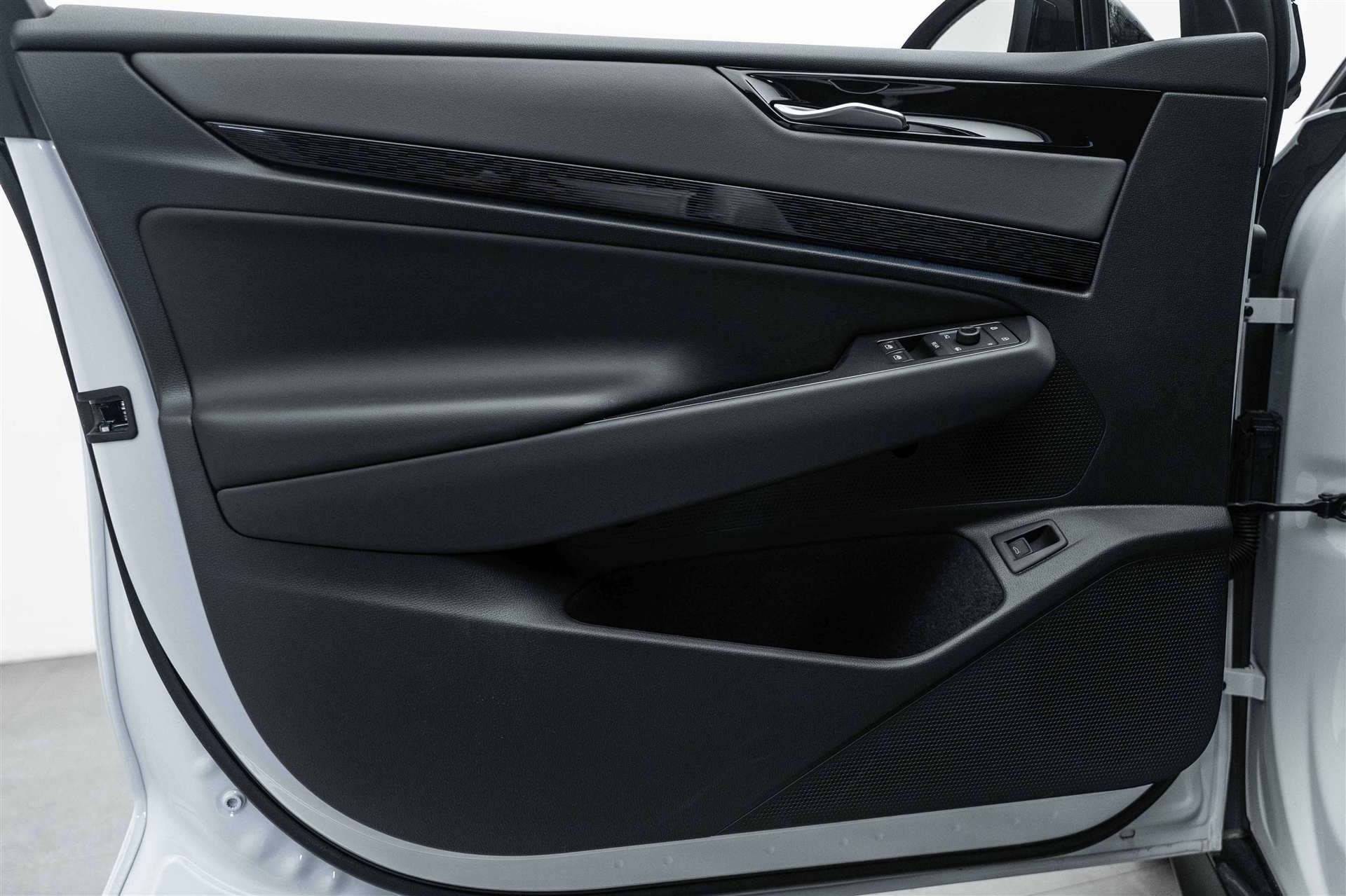 VW ID.7 Tourer Limited Edition 77kWh 285PS Automat-image-6