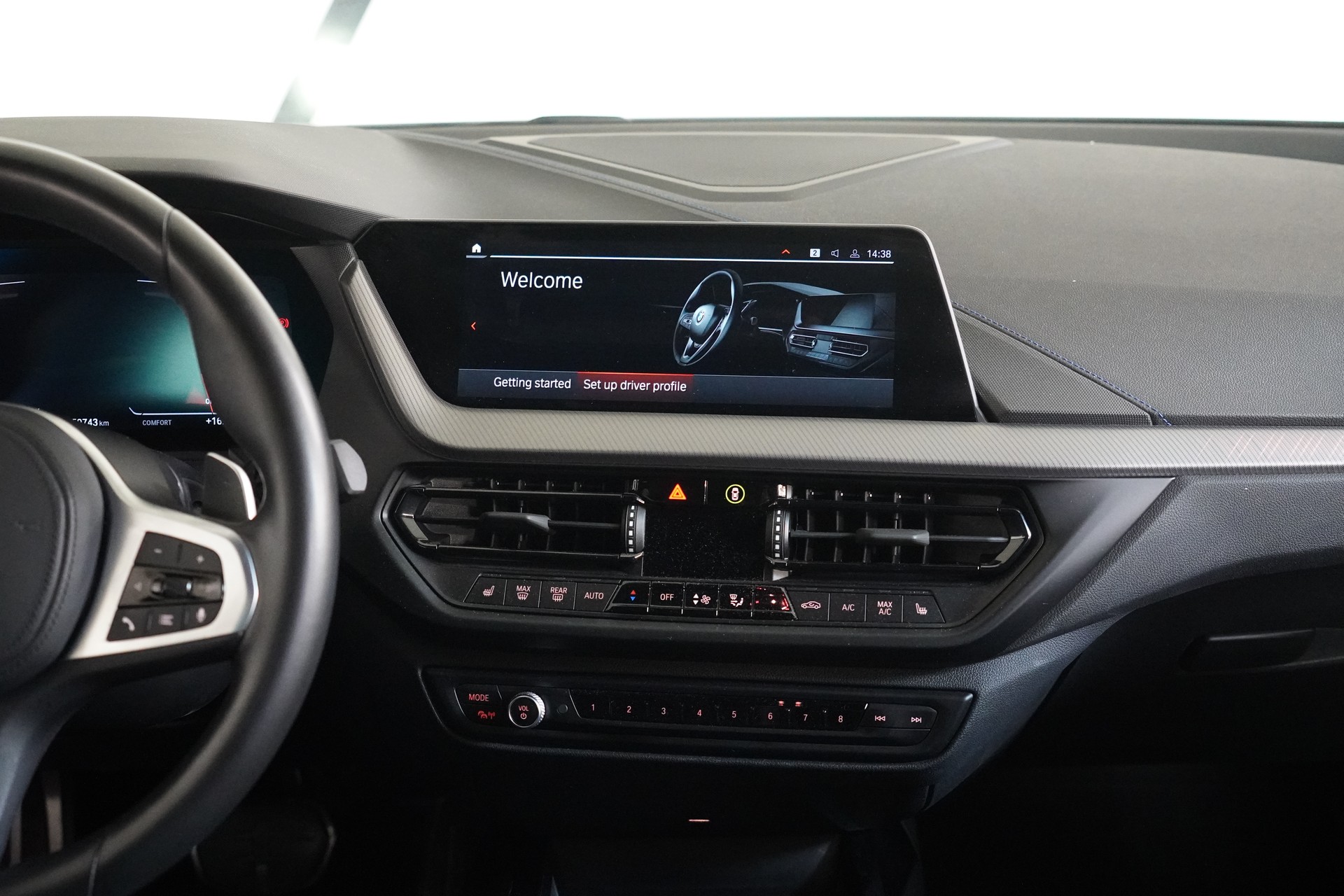 BMW 120d xDrive Steptronic M Sport-image-18
