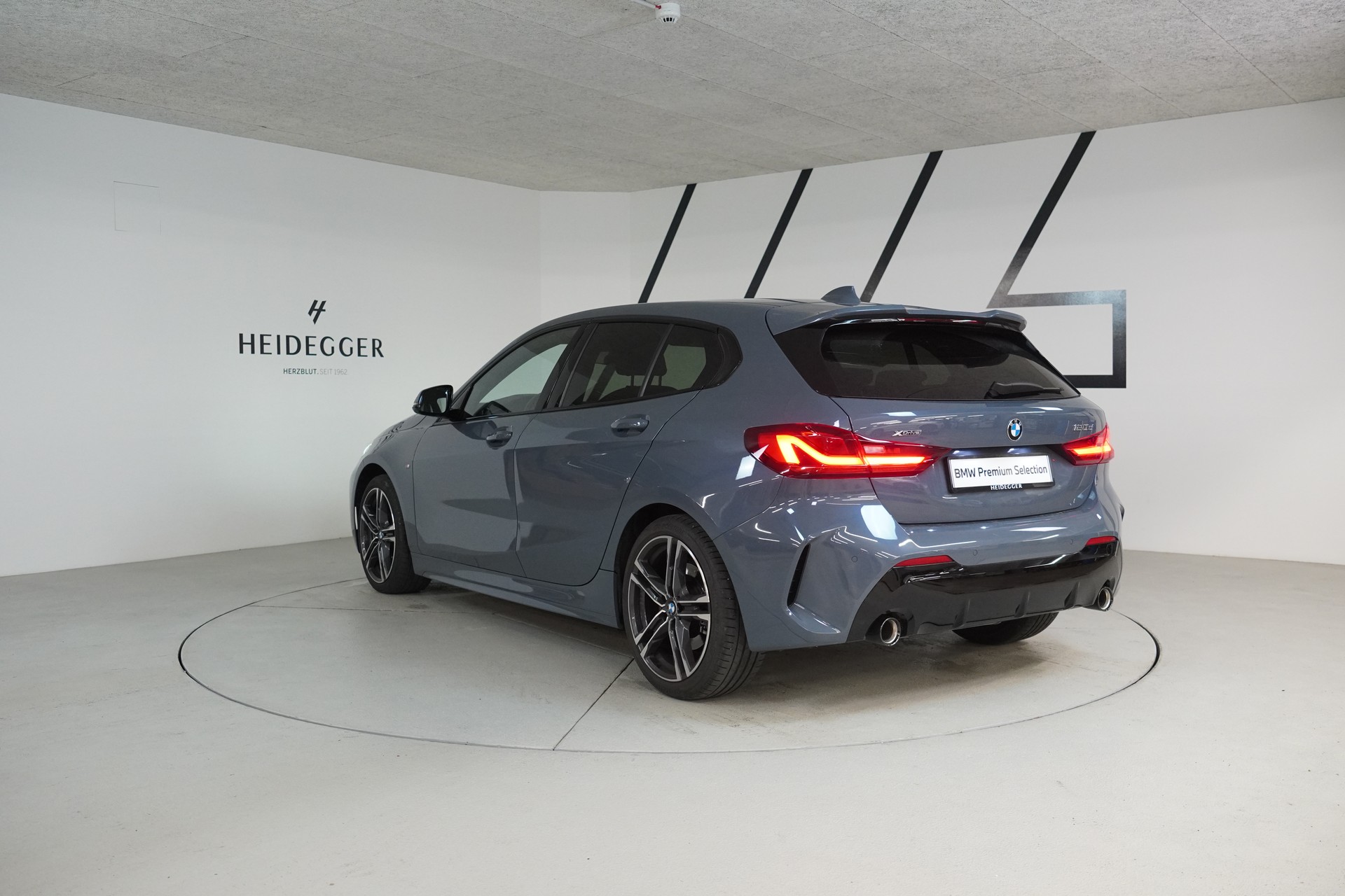 BMW 120d xDrive Steptronic M Sport-image-4