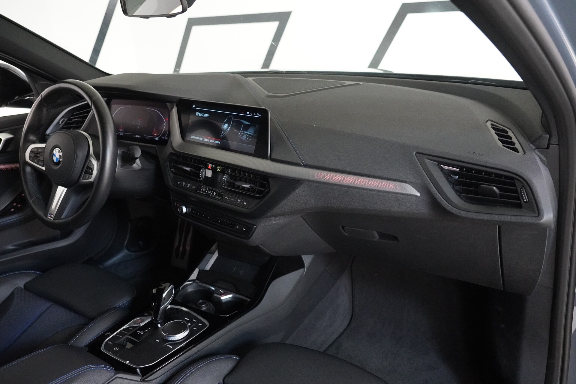 BMW 120d xDrive Steptronic M Sport-image-16