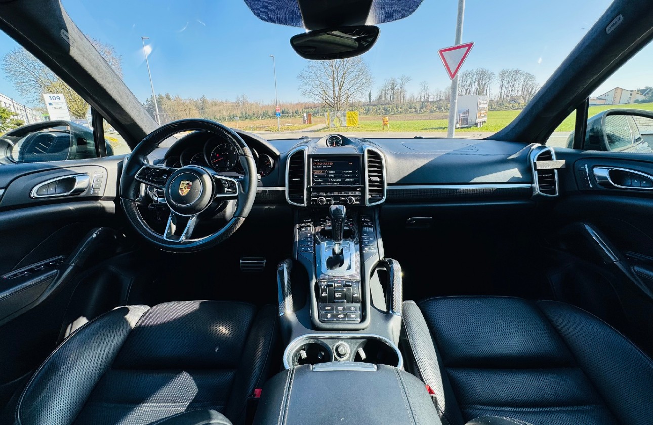 PORSCHE Porsche Cayenne GTS-image-5
