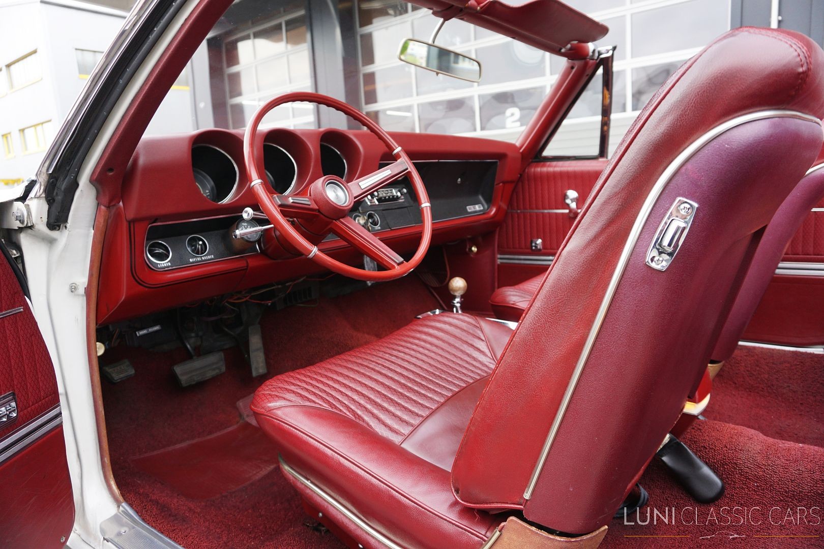OLDSMOBILE 442 Convertible-image-18