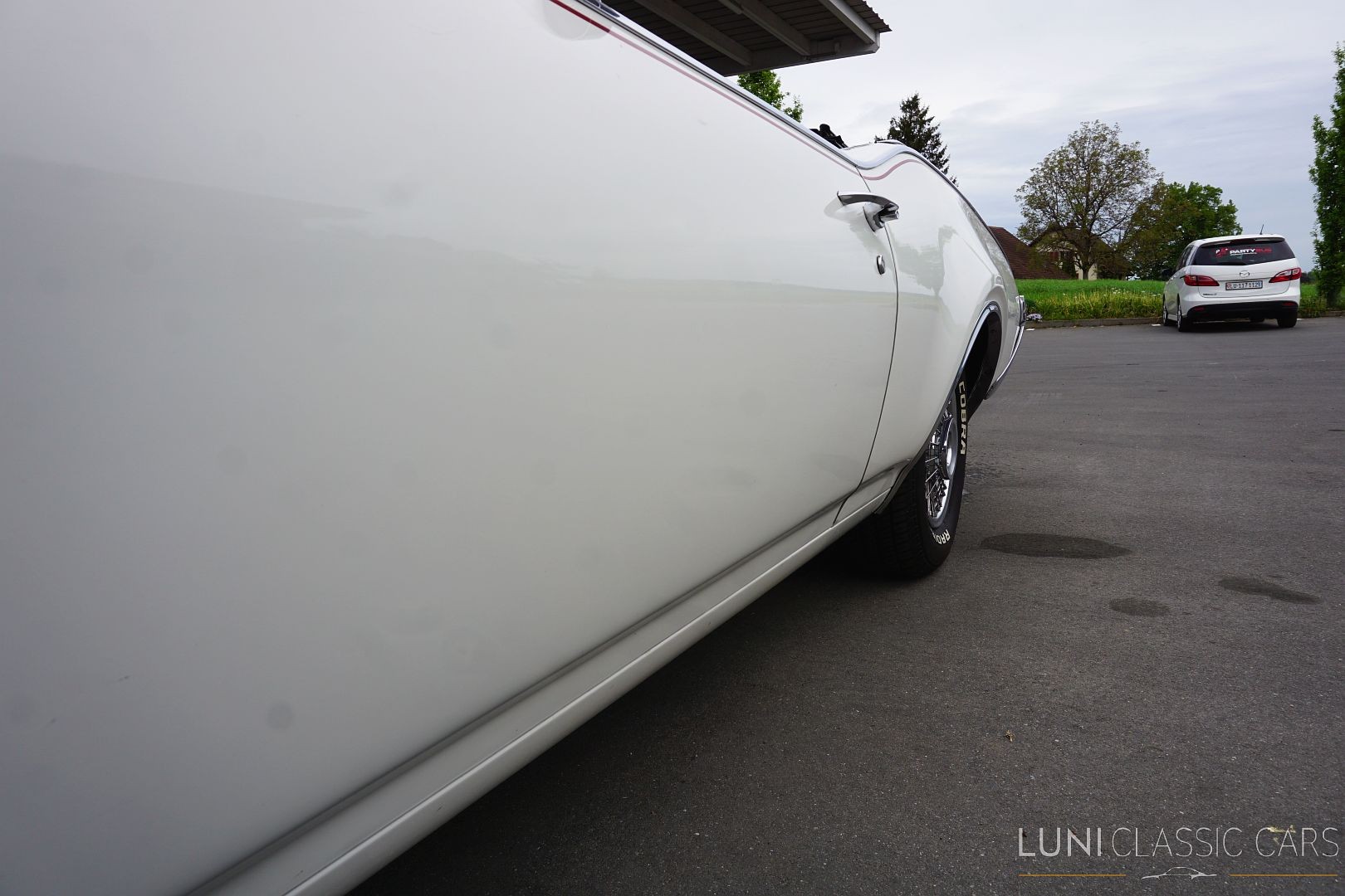 OLDSMOBILE 442 Convertible-image-11