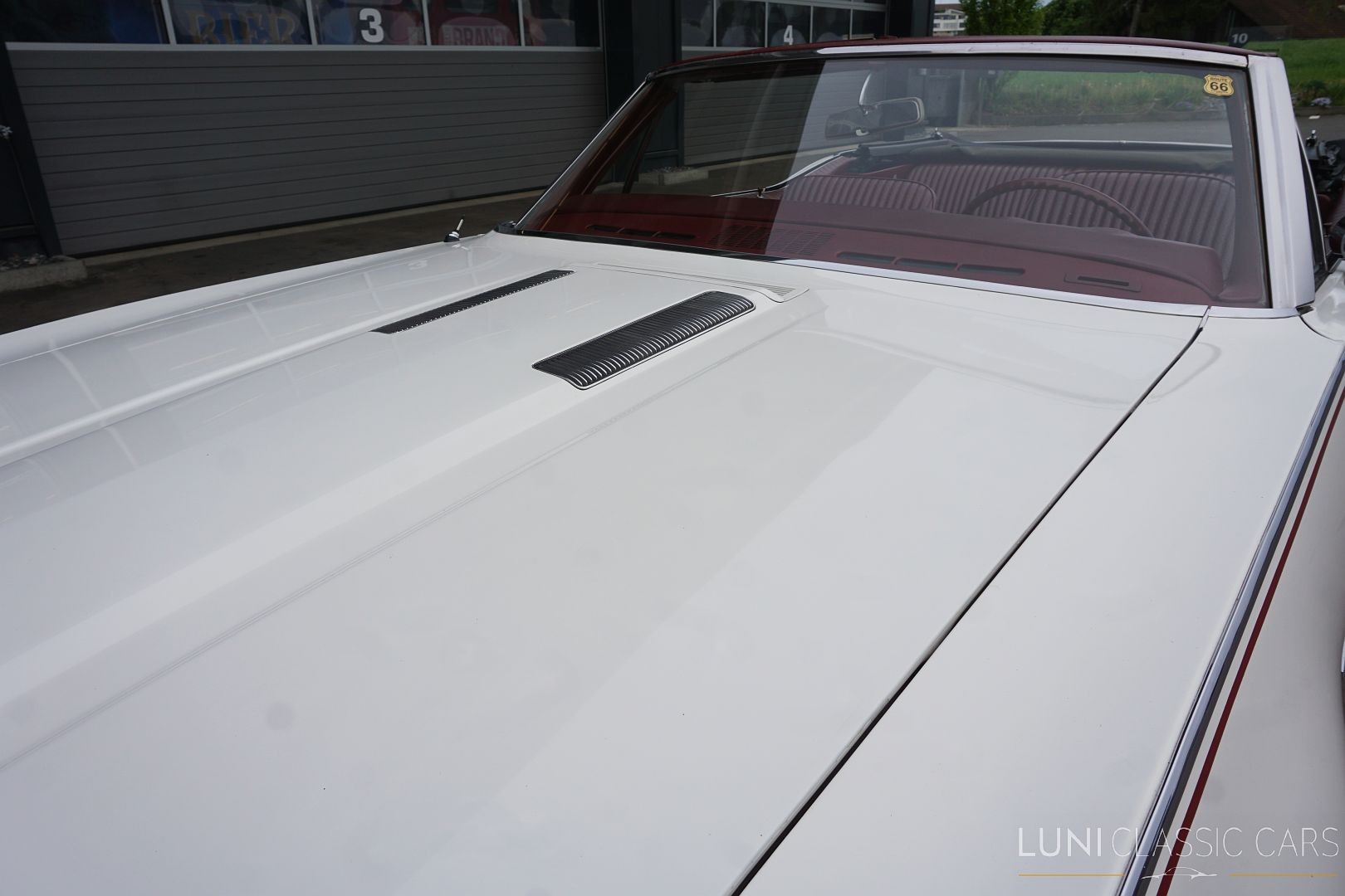 OLDSMOBILE 442 Convertible-image-9