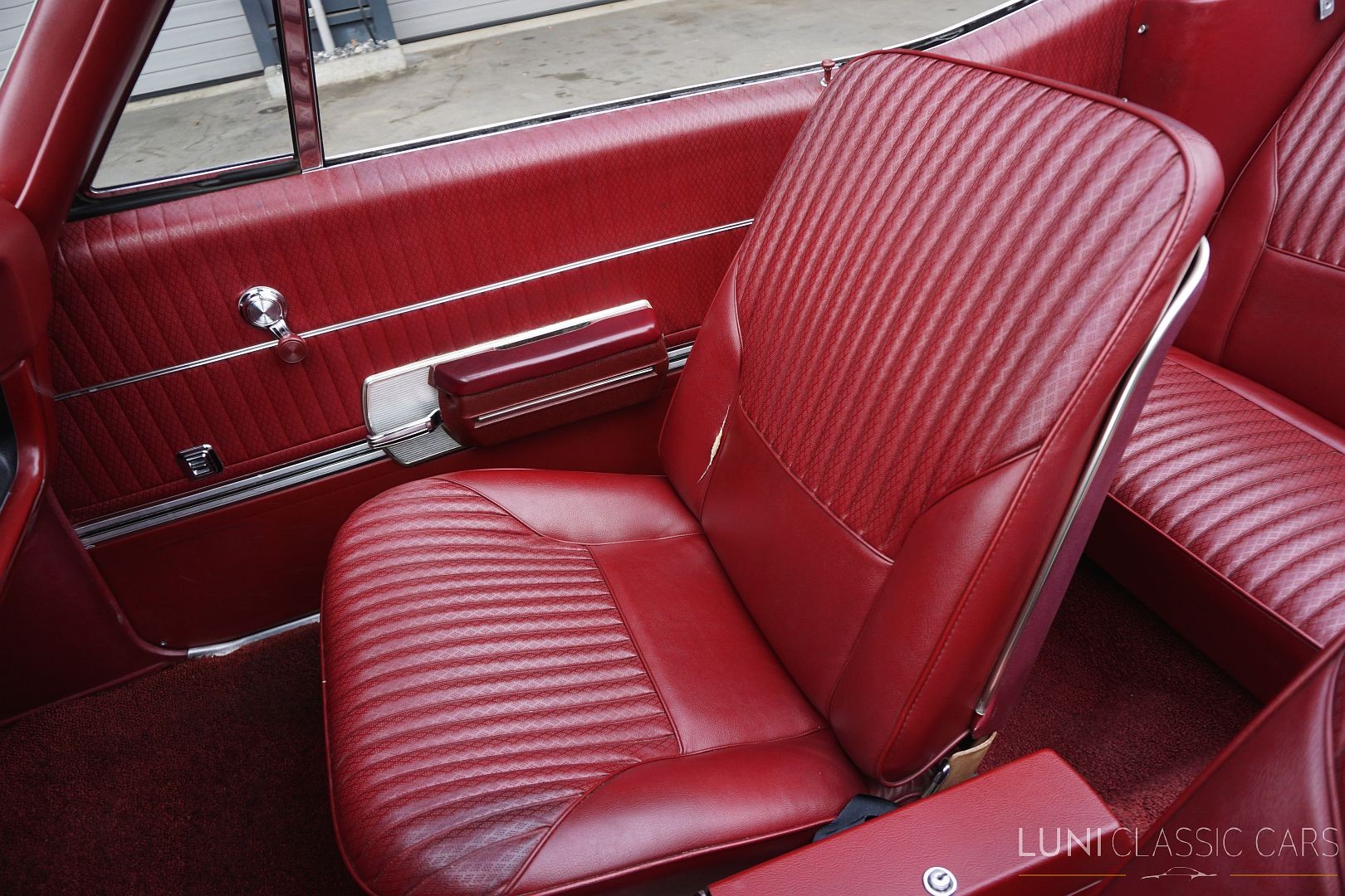 OLDSMOBILE 442 Convertible-image-22