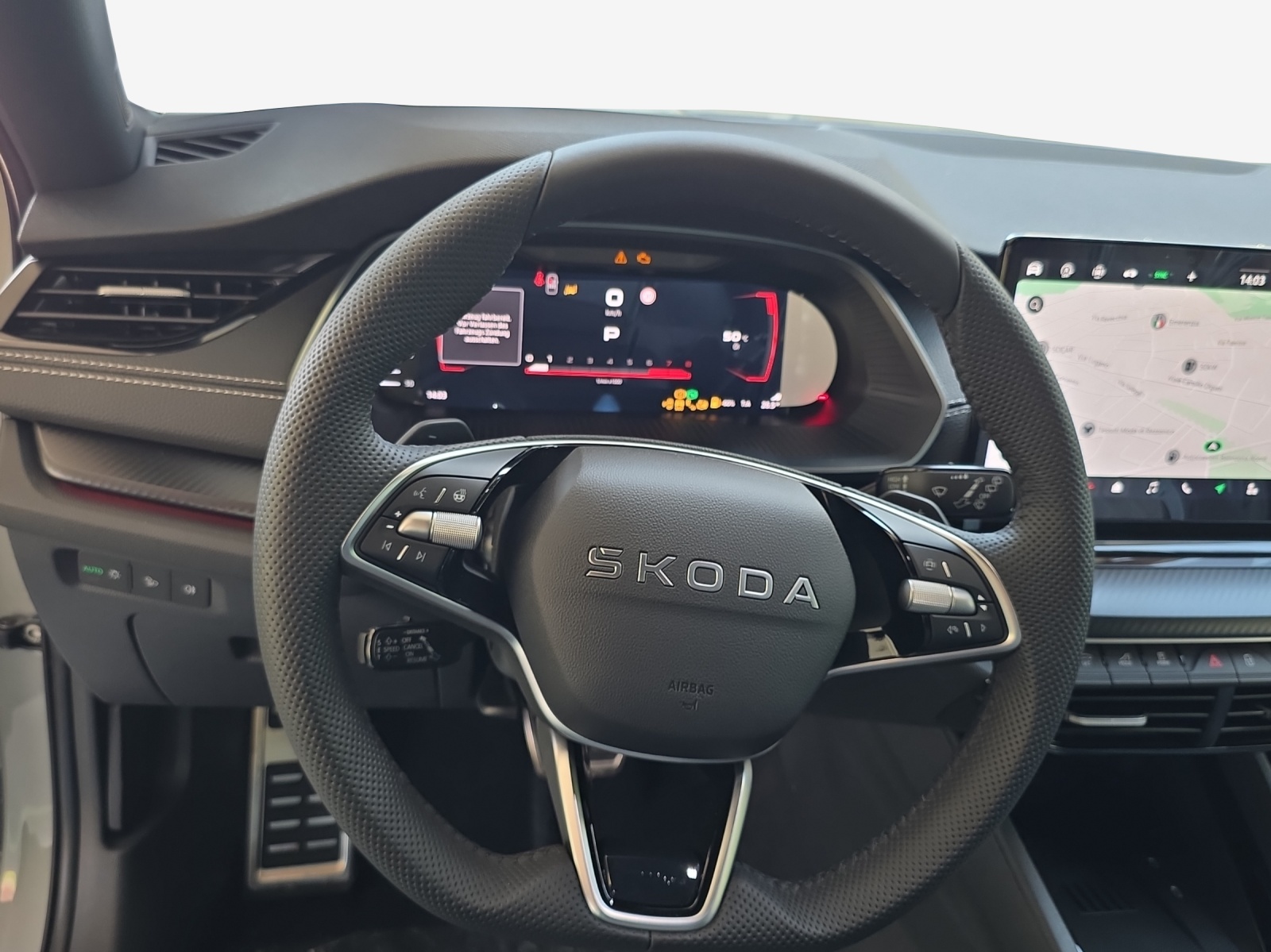 SKODA Octavia Combi 2.0 TSI DSG Dynamic 4x4-image-9