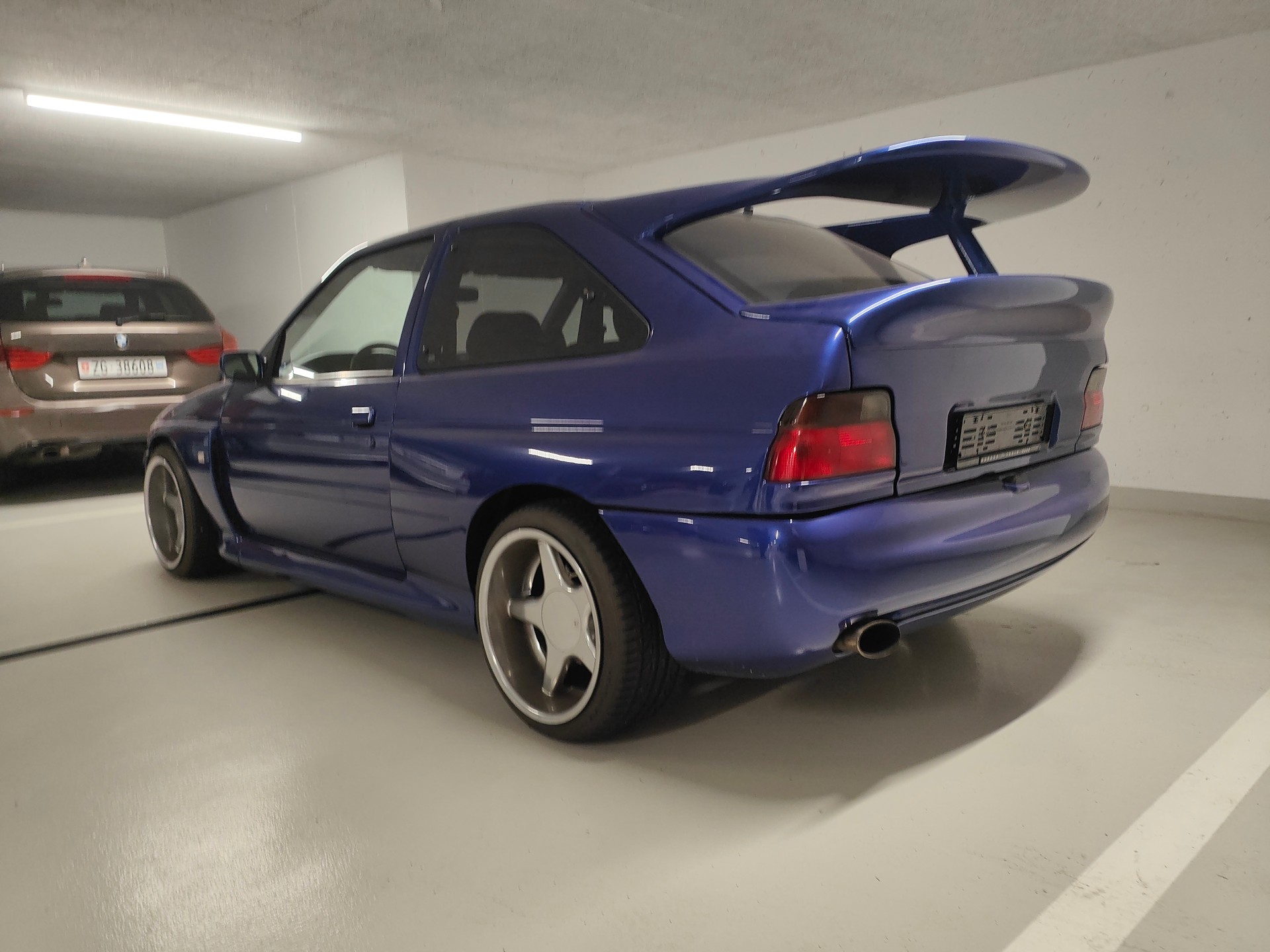 FORD 2.0i 16V 4x4 Turbo RS Cosworth-image-4