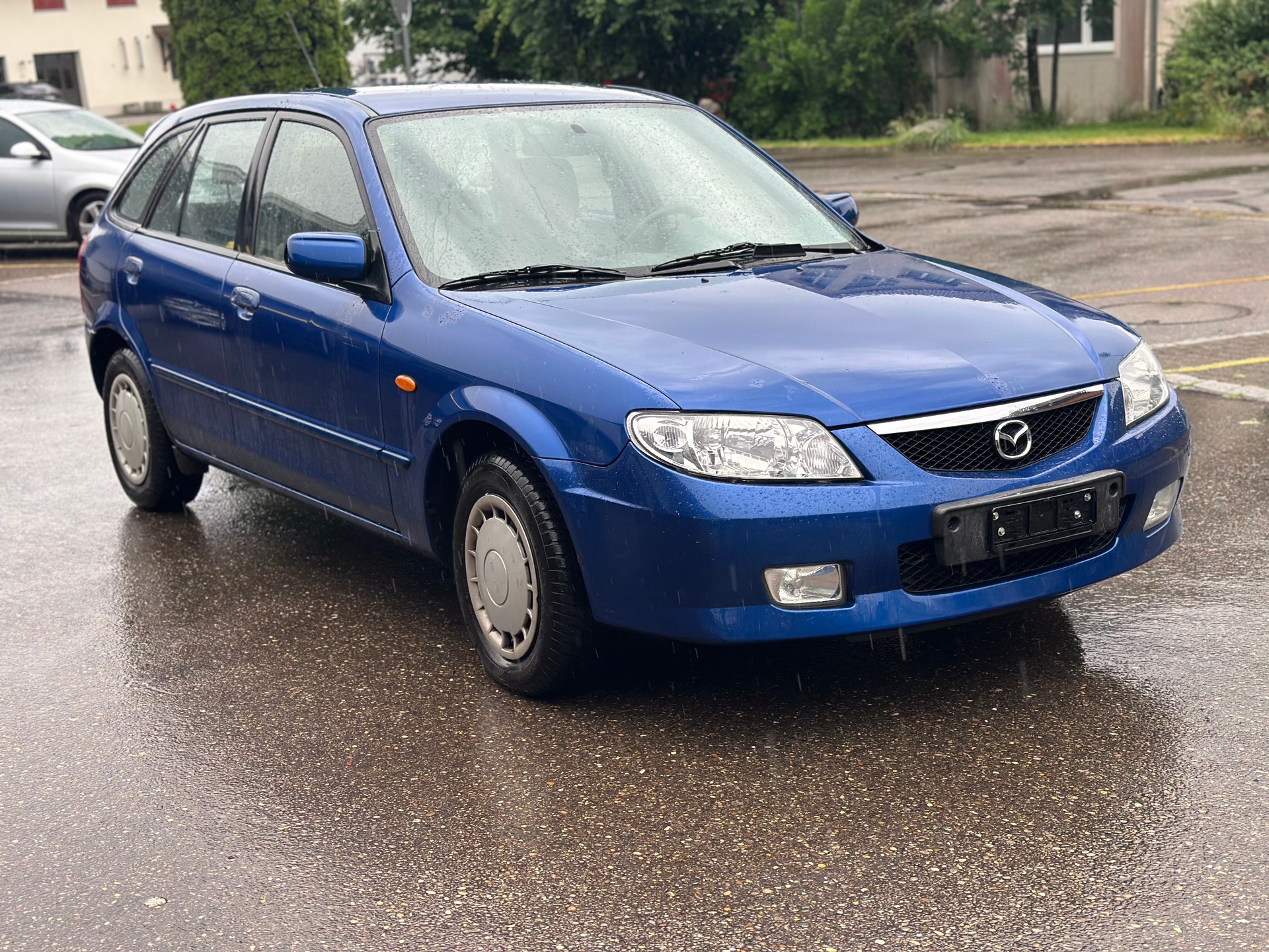 MAZDA 323 F 2.0i-16V-image-5
