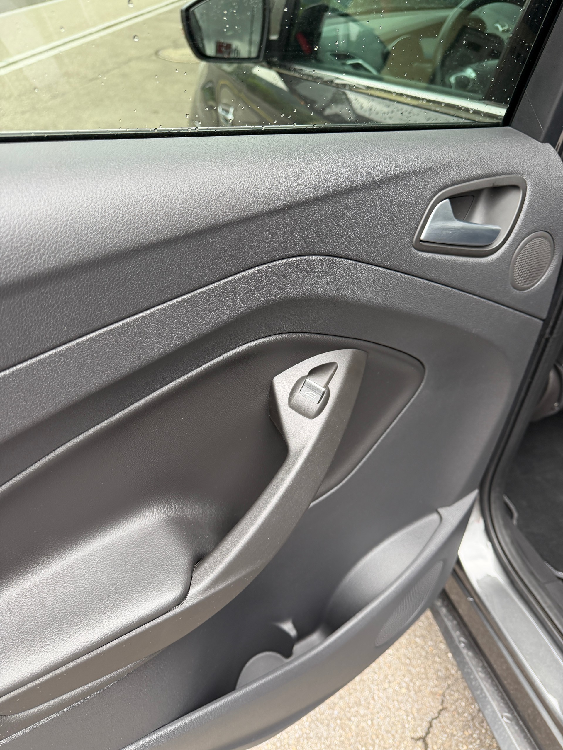 FORD Kuga 2.0 TDCi Titanium 4WD PowerShift-image-11