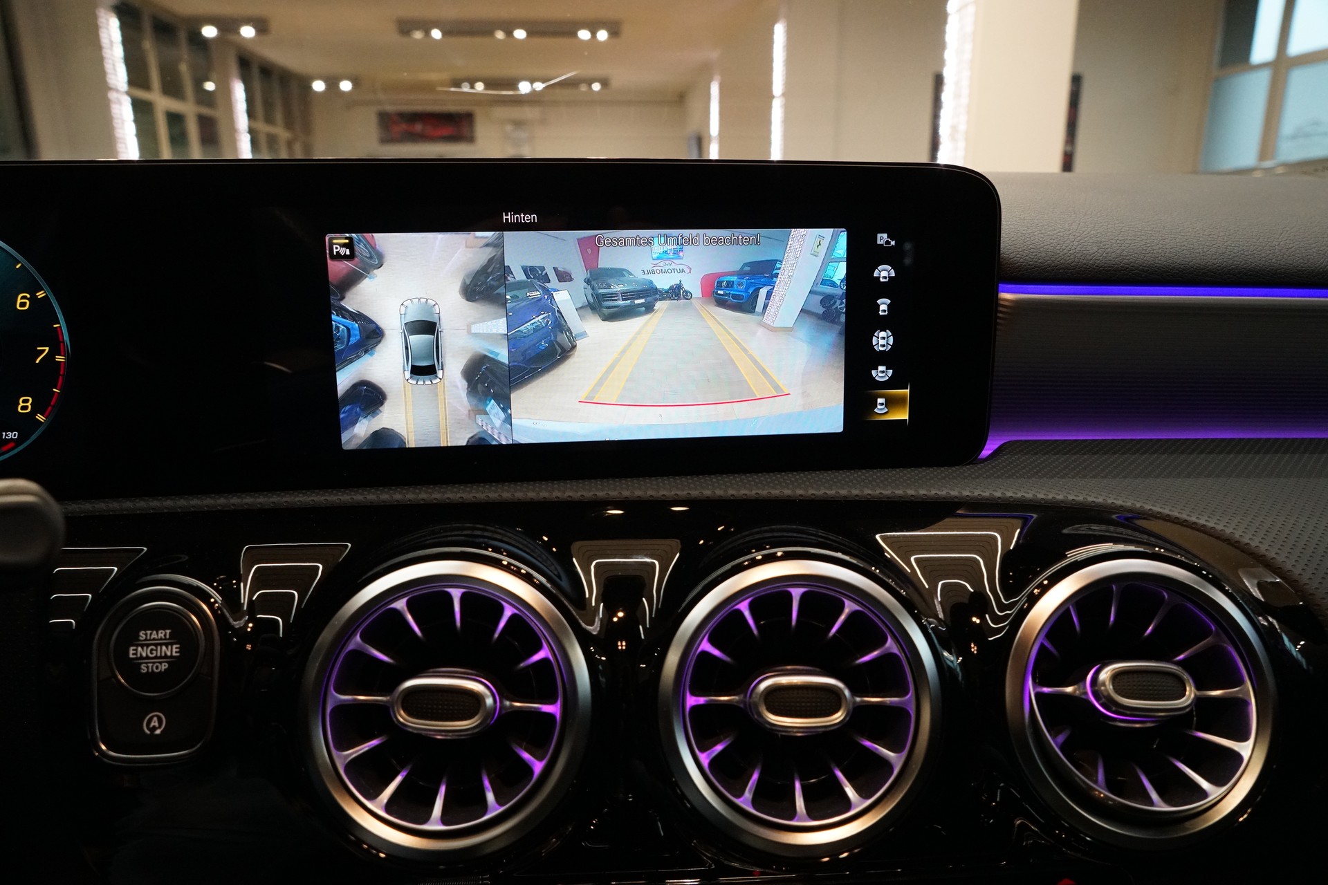 MERCEDES-BENZ A 35 AMG 4Matic Speedshift-image-15