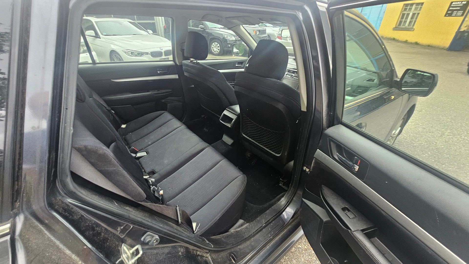 SUBARU Legacy 2.0D Swiss Special AWD-image-7