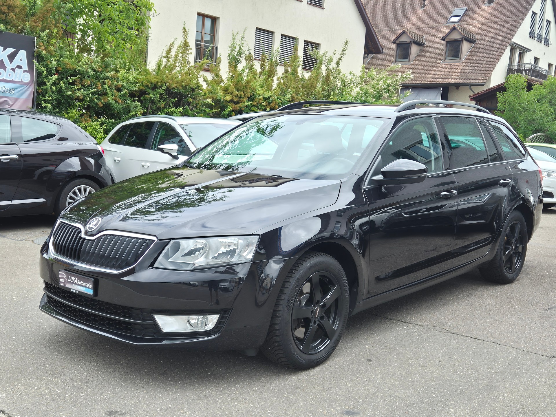 SKODA Octavia Combi 1.8 TSI Elegance-image-0