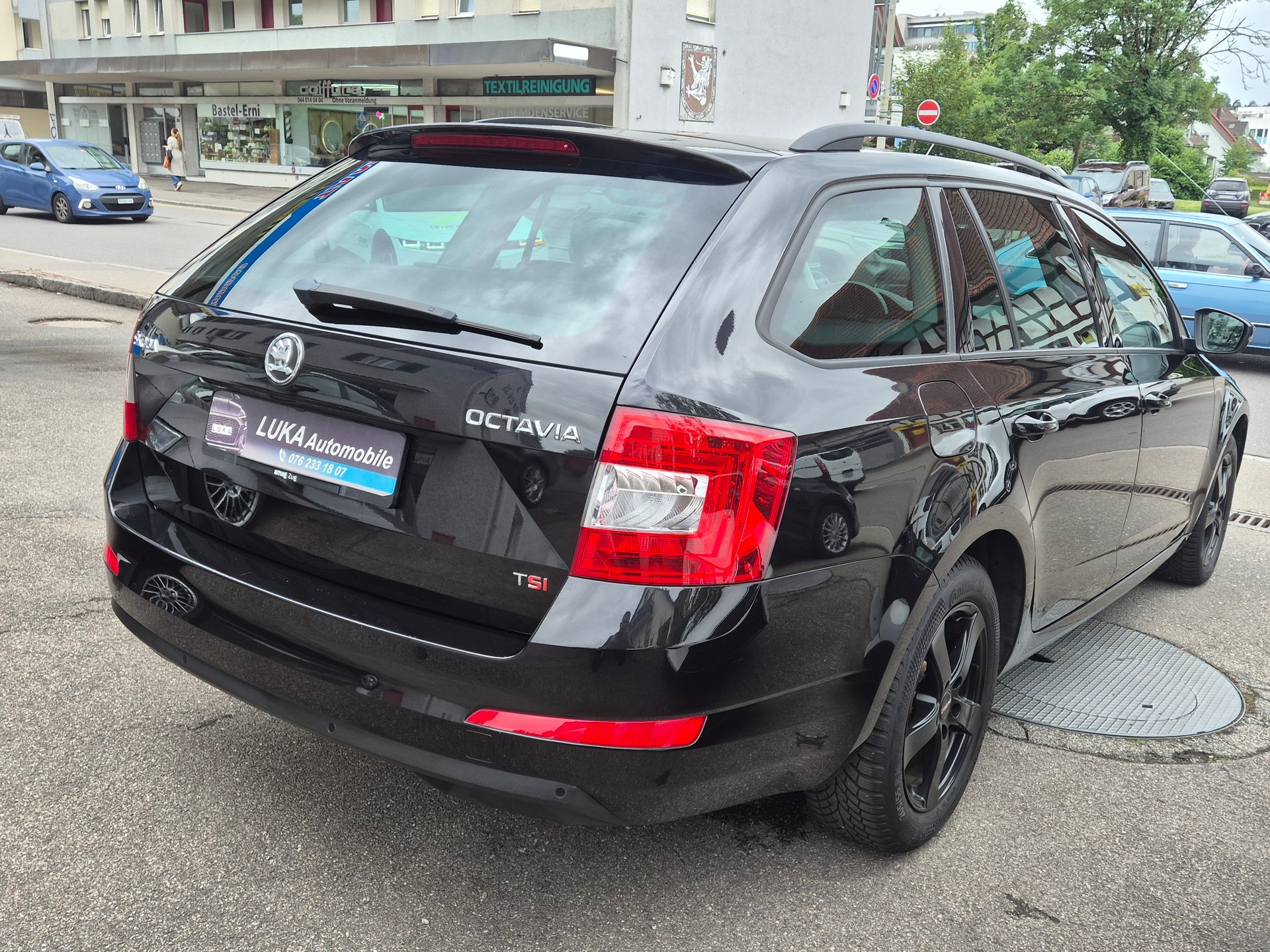 SKODA Octavia Combi 1.8 TSI Elegance-image-4