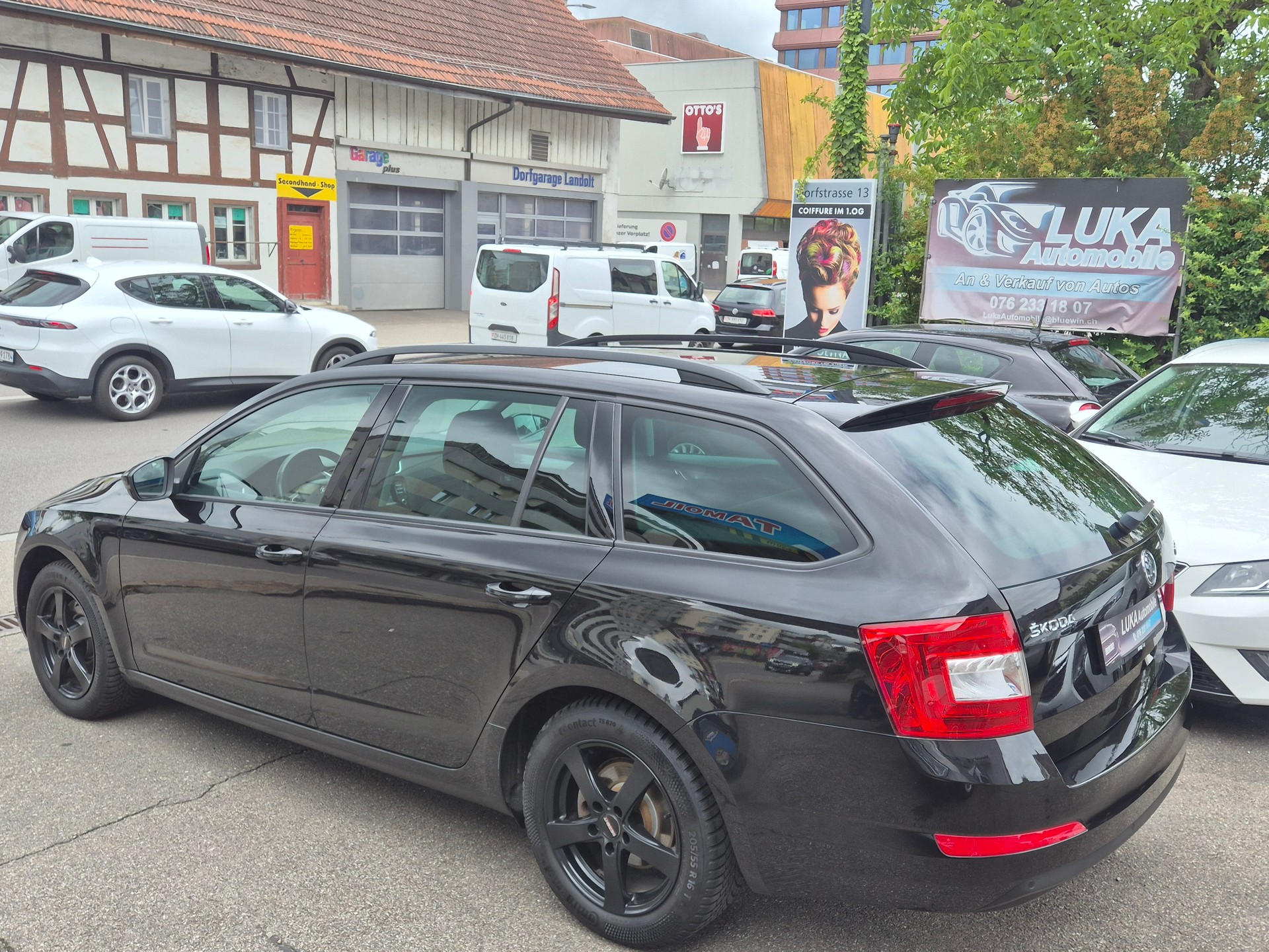 SKODA Octavia Combi 1.8 TSI Elegance-image-2