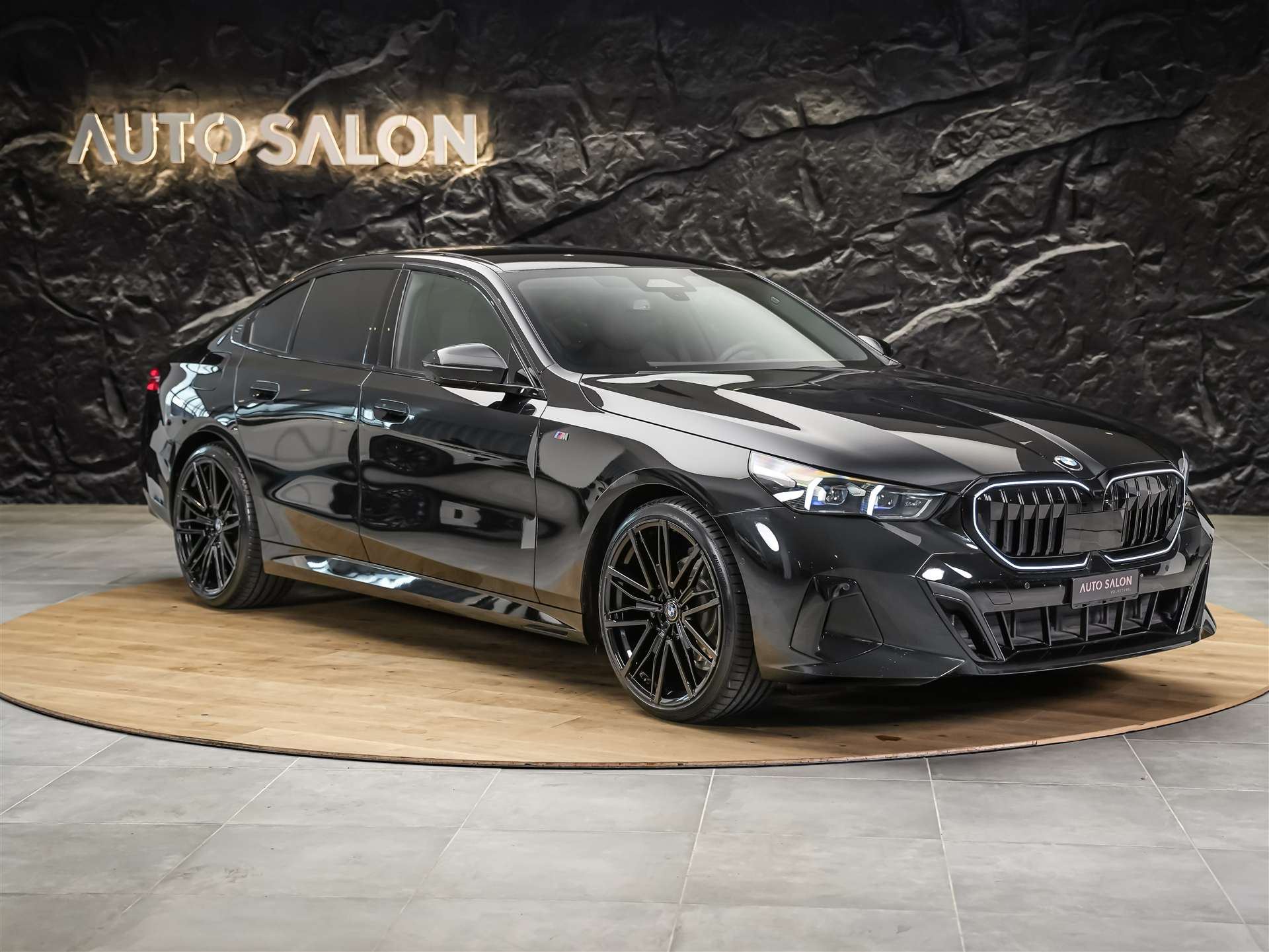 BMW 520i M Sport Steptronic *Werksgarantie*21" Felgen*Sitzlüftung*Head-Up*-image-6