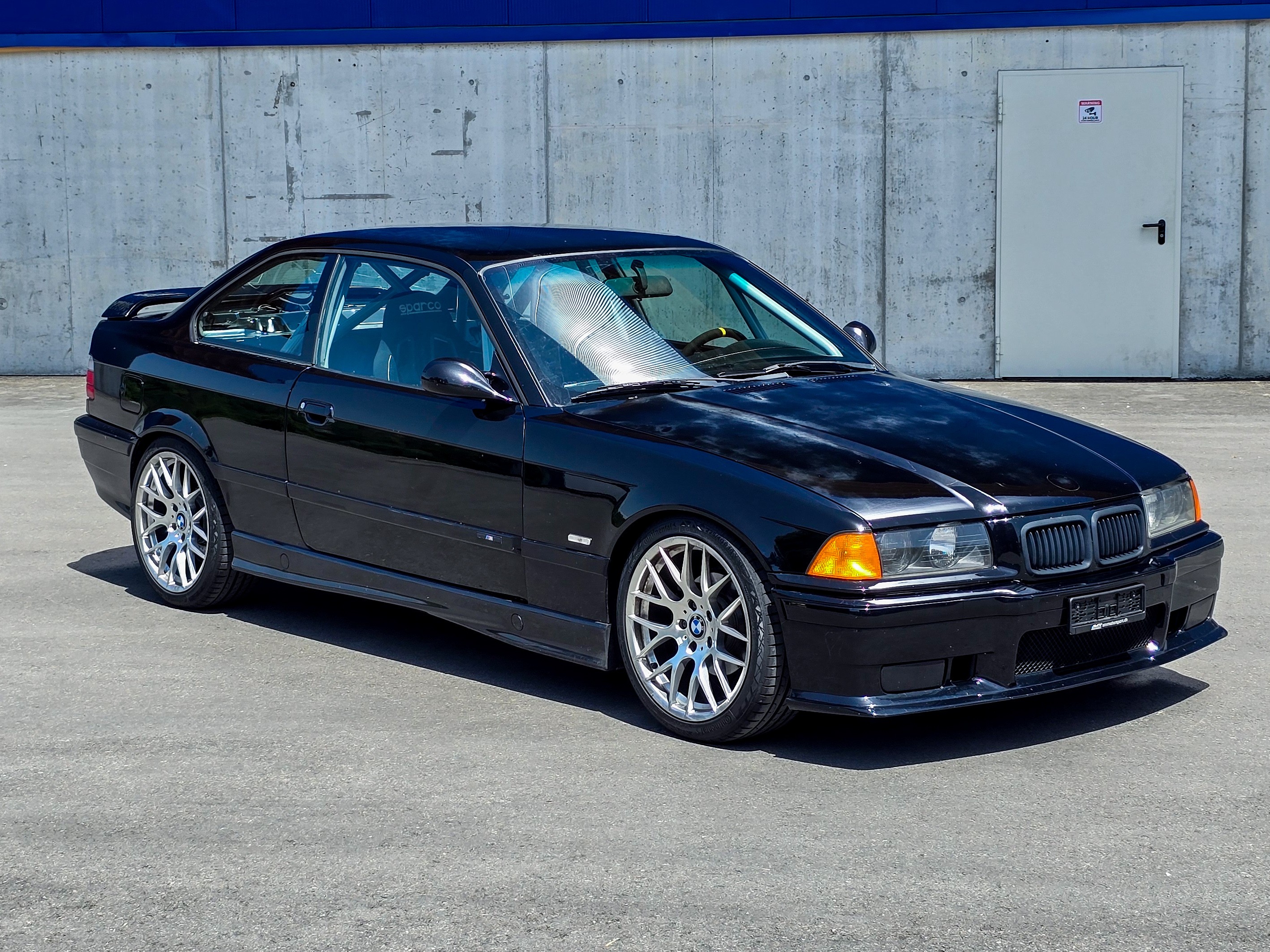 BMW 328i — slika 1