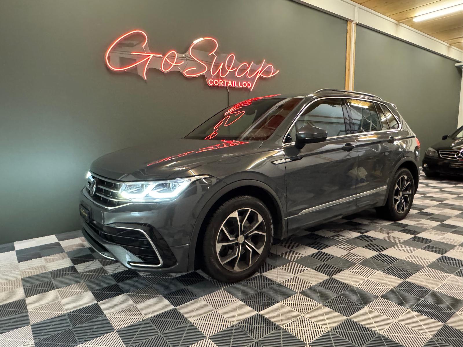 VW Tiguan 2.0TSI R-Line 4Motion DSG-image-0