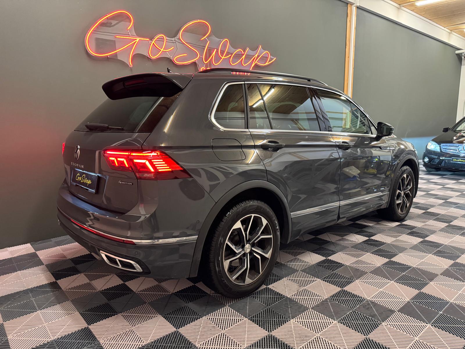 VW Tiguan 2.0TSI R-Line 4Motion DSG-image-5