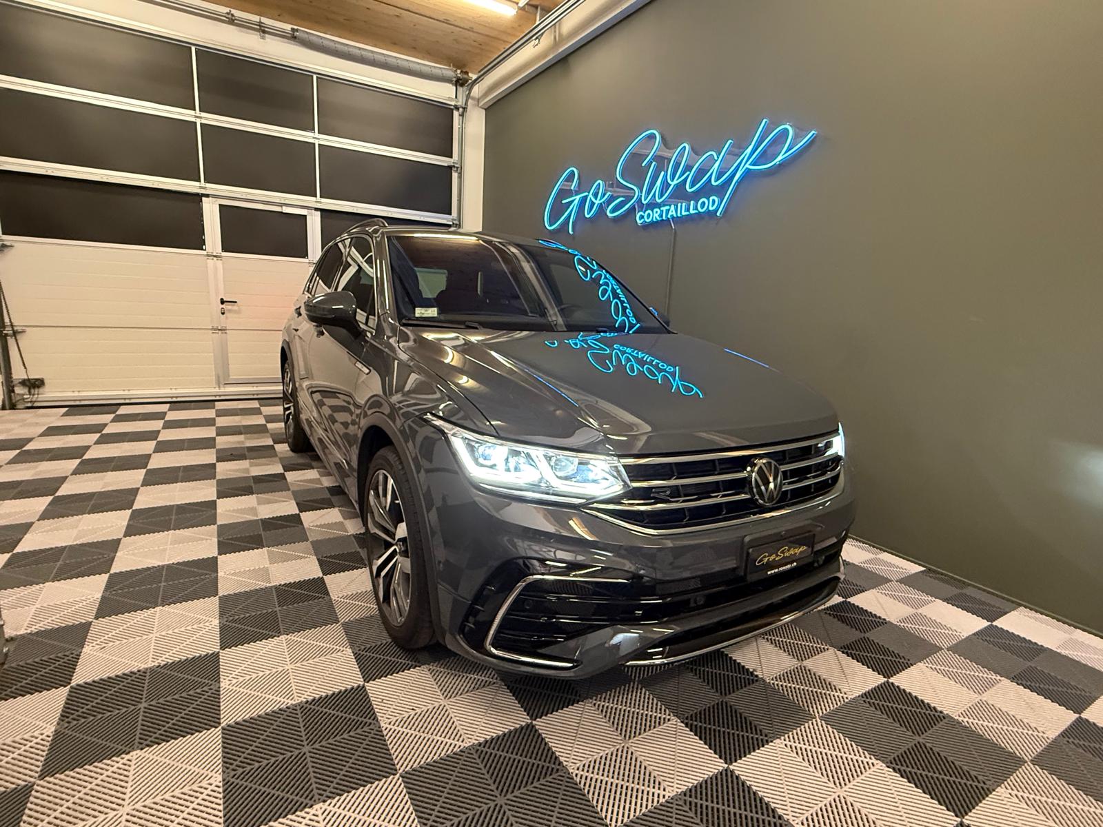 VW Tiguan 2.0TSI R-Line 4Motion DSG-image-8